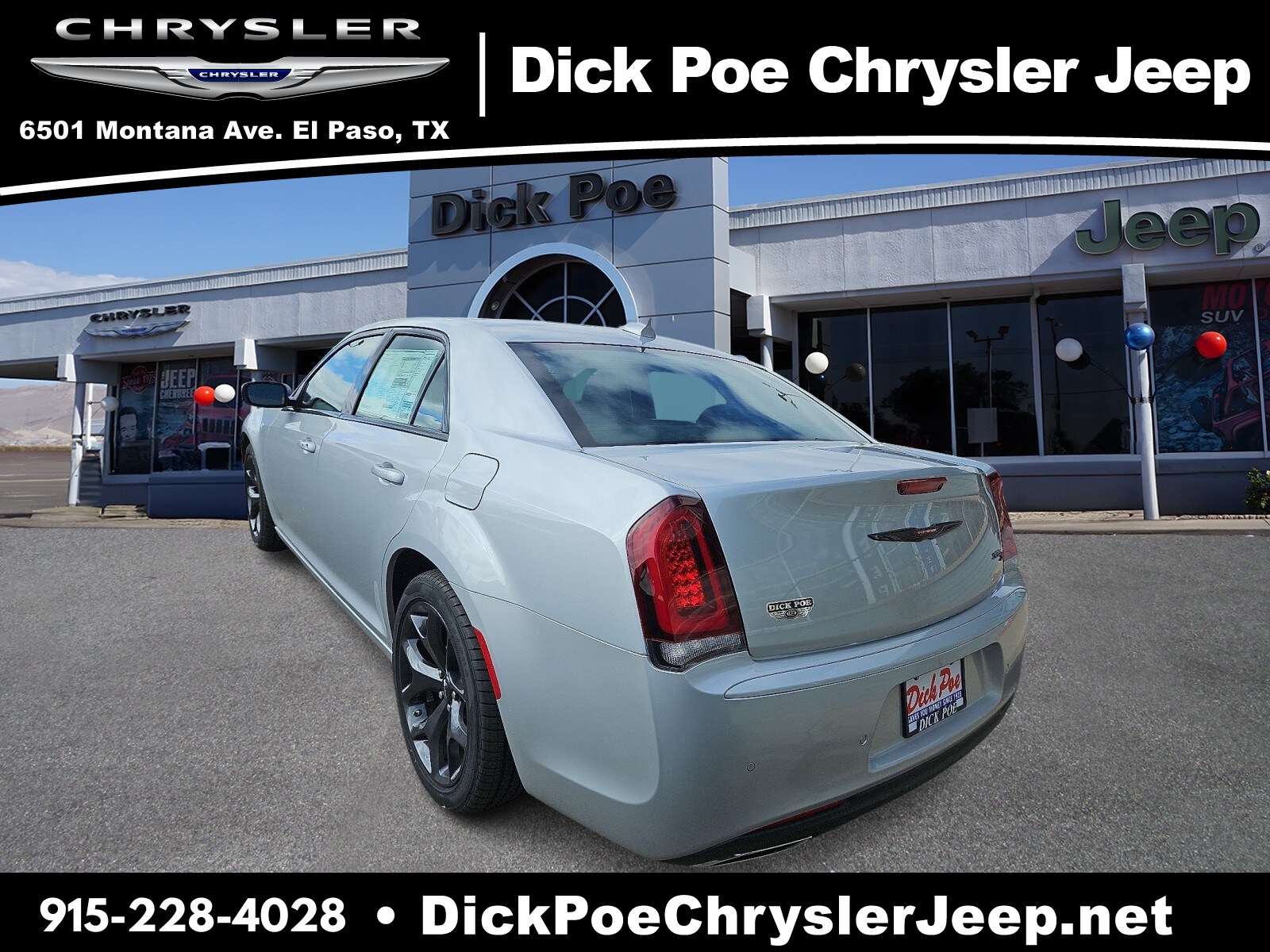 2023 Chrysler 300 S photo 3