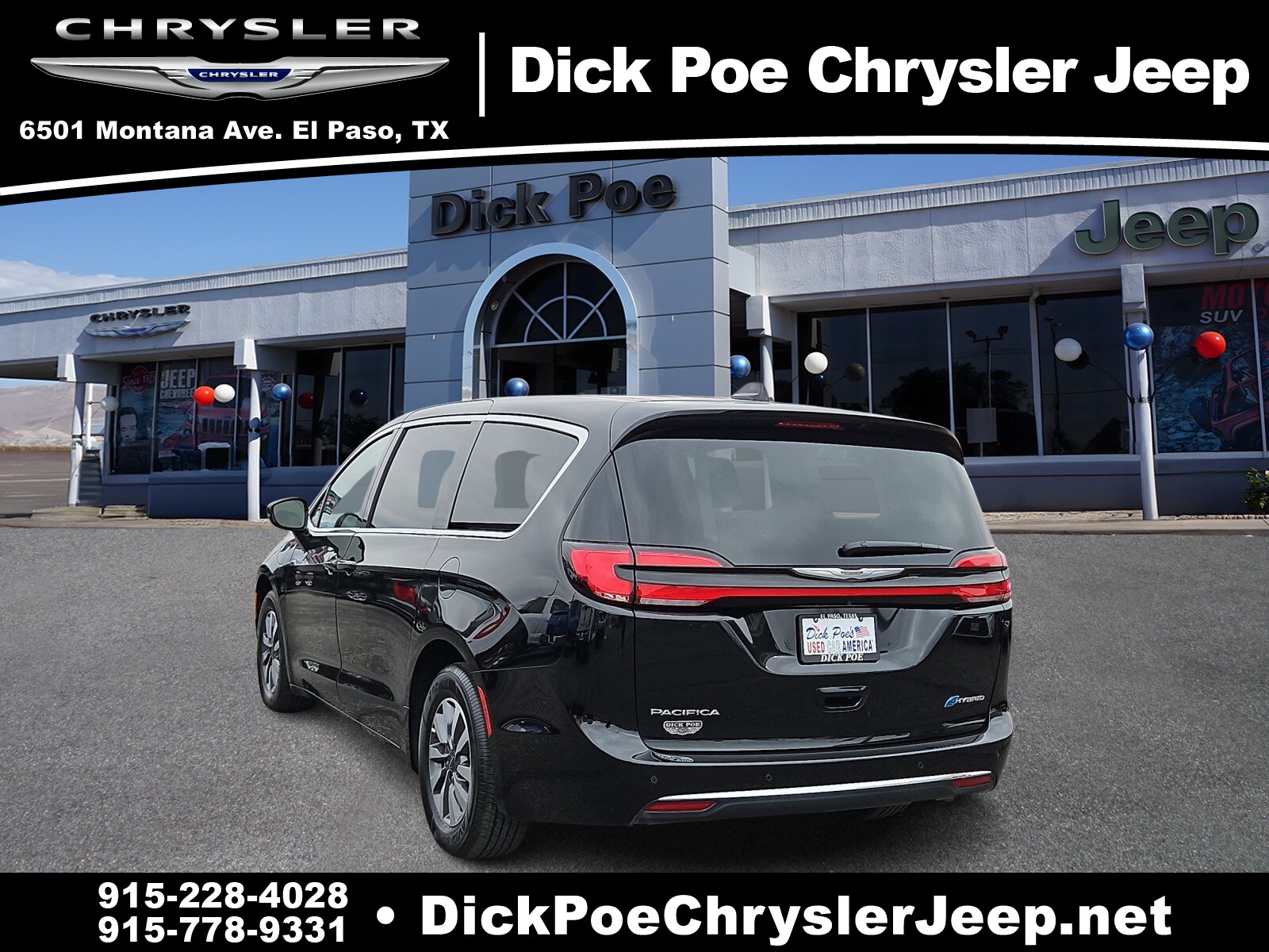 2024 Chrysler Pacifica Hybrid photo 3