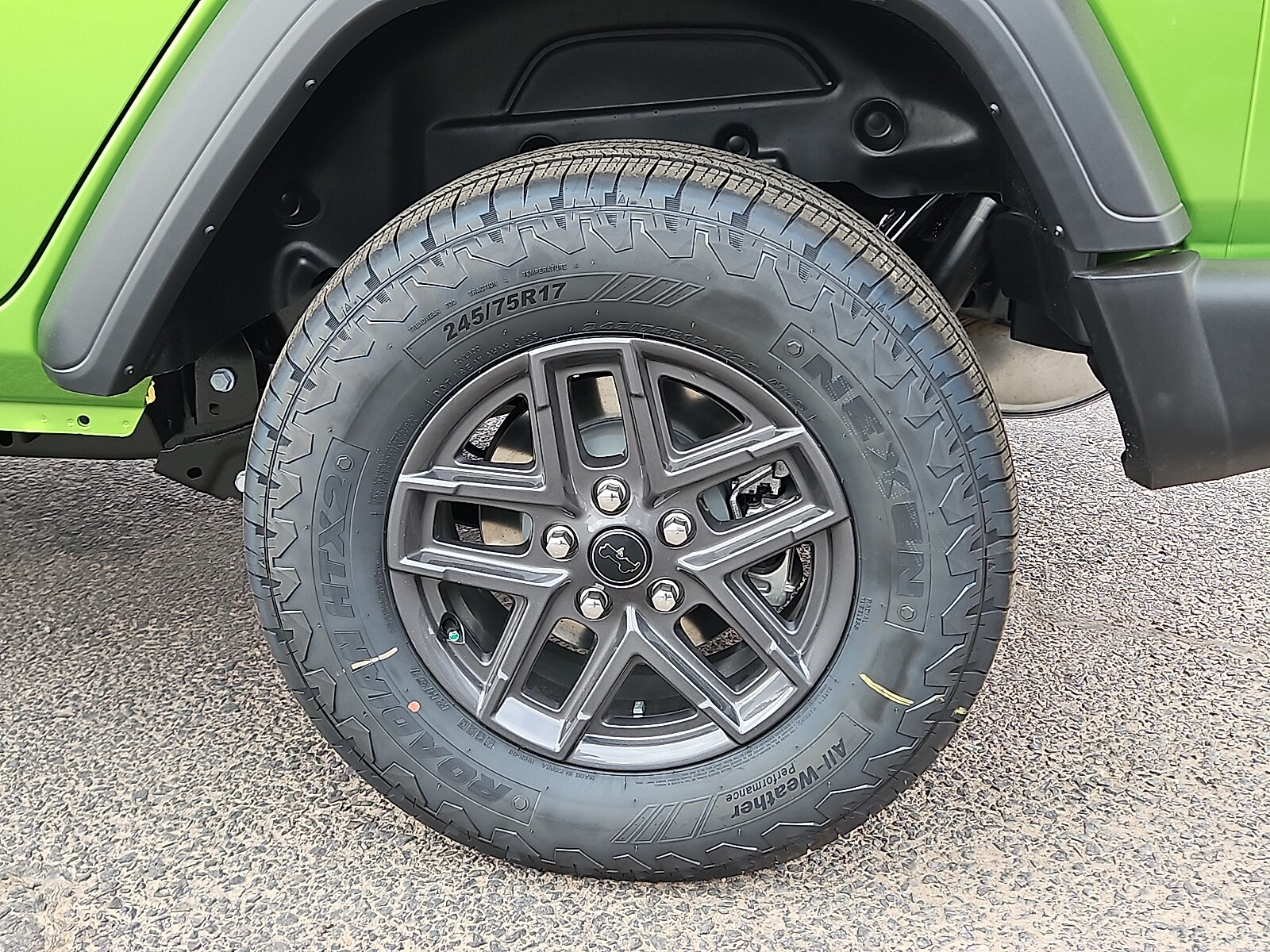 2025 Jeep Wrangler Sport S photo 4