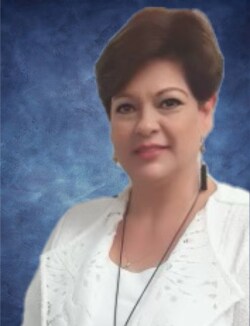 Staff member Karen Castro from ID_4affbb94c7dd