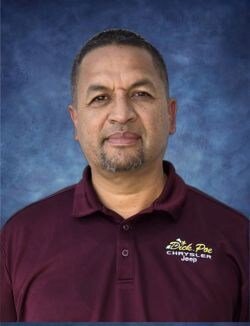 Staff member Raul Garcia from ID_79a18f092b29