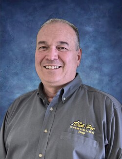Staff member Steve Shorter from ID_f08efbd0a2ad