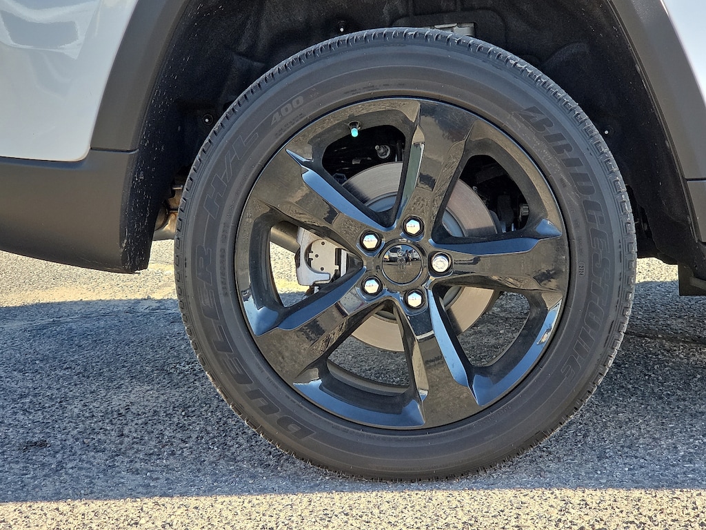 2025 Jeep Grand Cherokee Altitude X photo 4