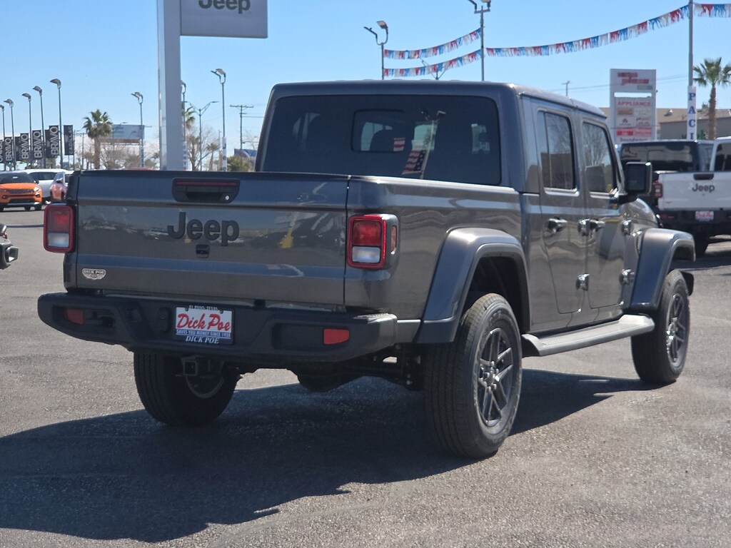 New 2025 Jeep Gladiator Sport Pickup