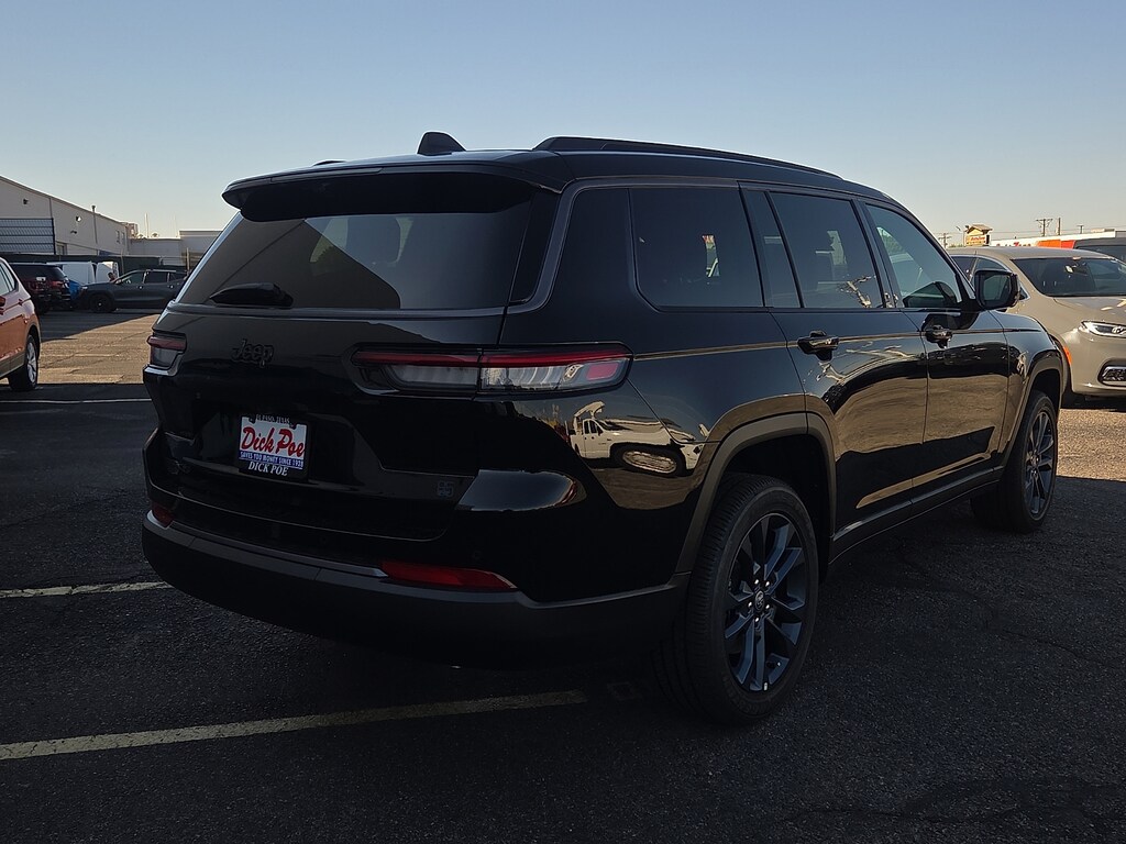 New 2026 Jeep Grand Cherokee Summit Sport Utility