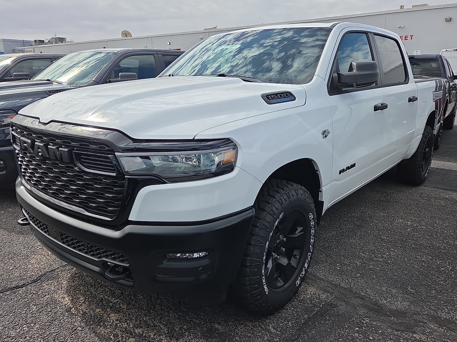 2026 RAM 1500 Warlock 4x4 Crew Cab 5'7's photo