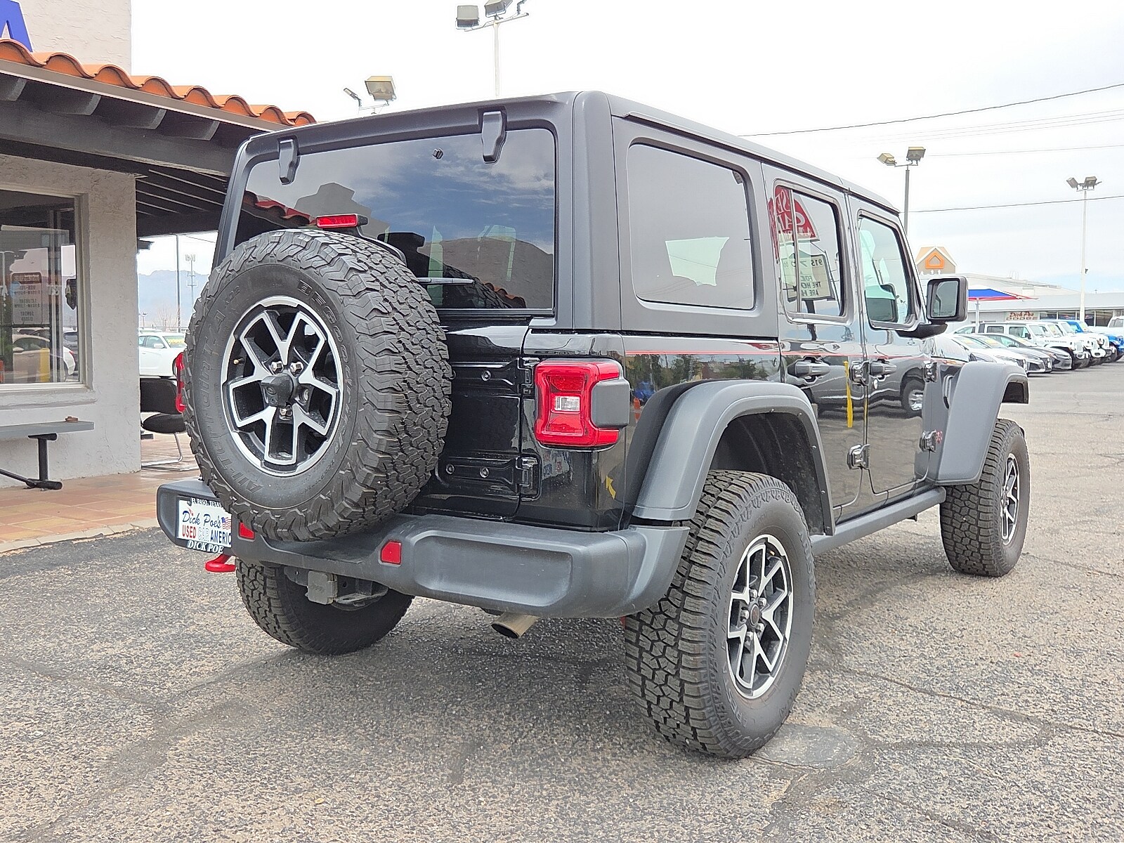 2024 Jeep Wrangler Rubicon photo 4