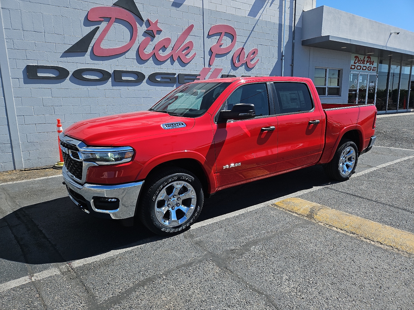 2025 Ram 1500 Lone Star Crew Cab 4x4 57 Box