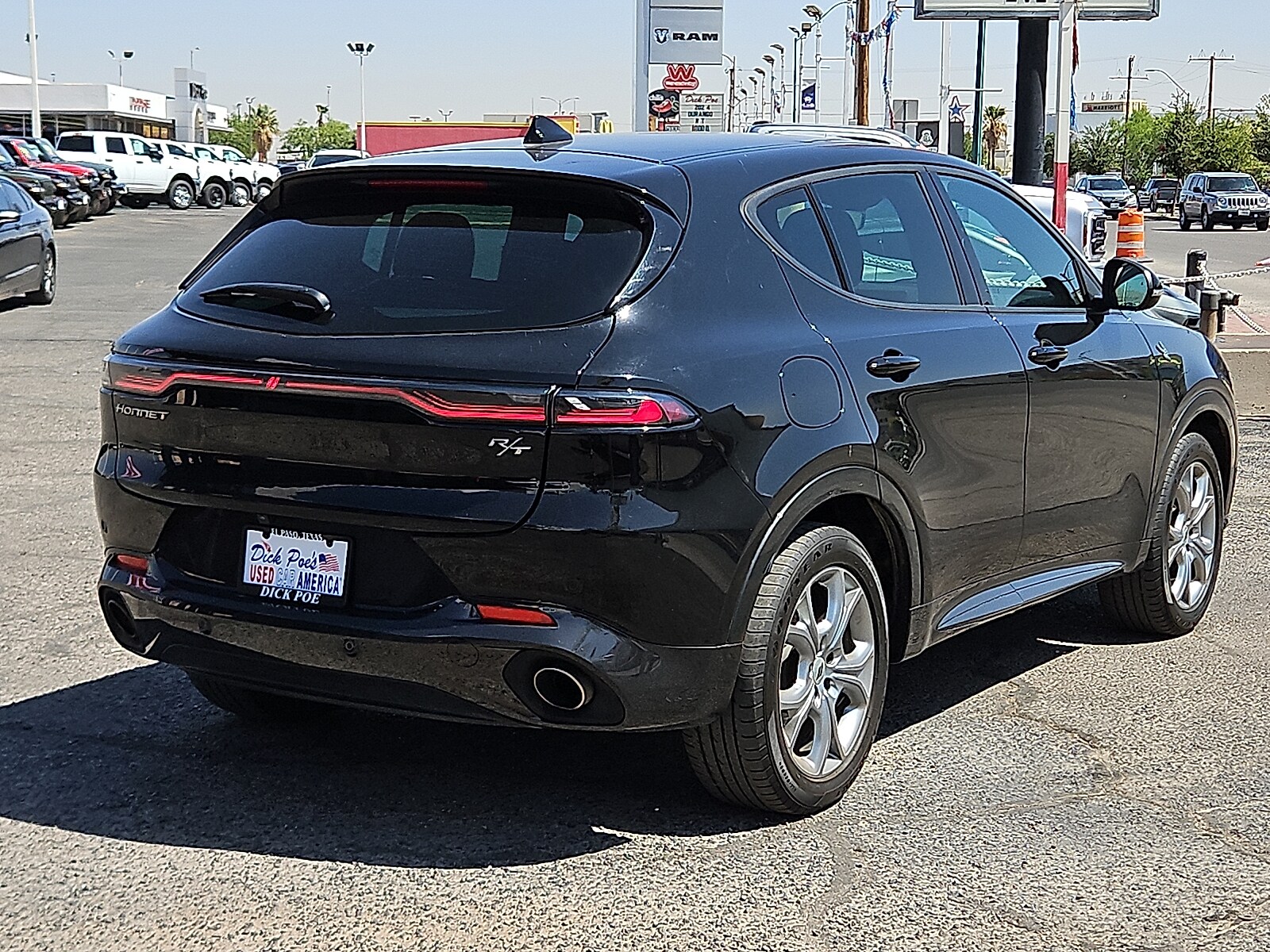 2024 Dodge Hornet R/T photo 4