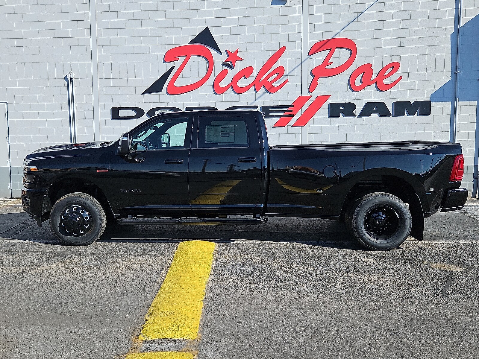 2026 Ram 3500 Laramie photo 2