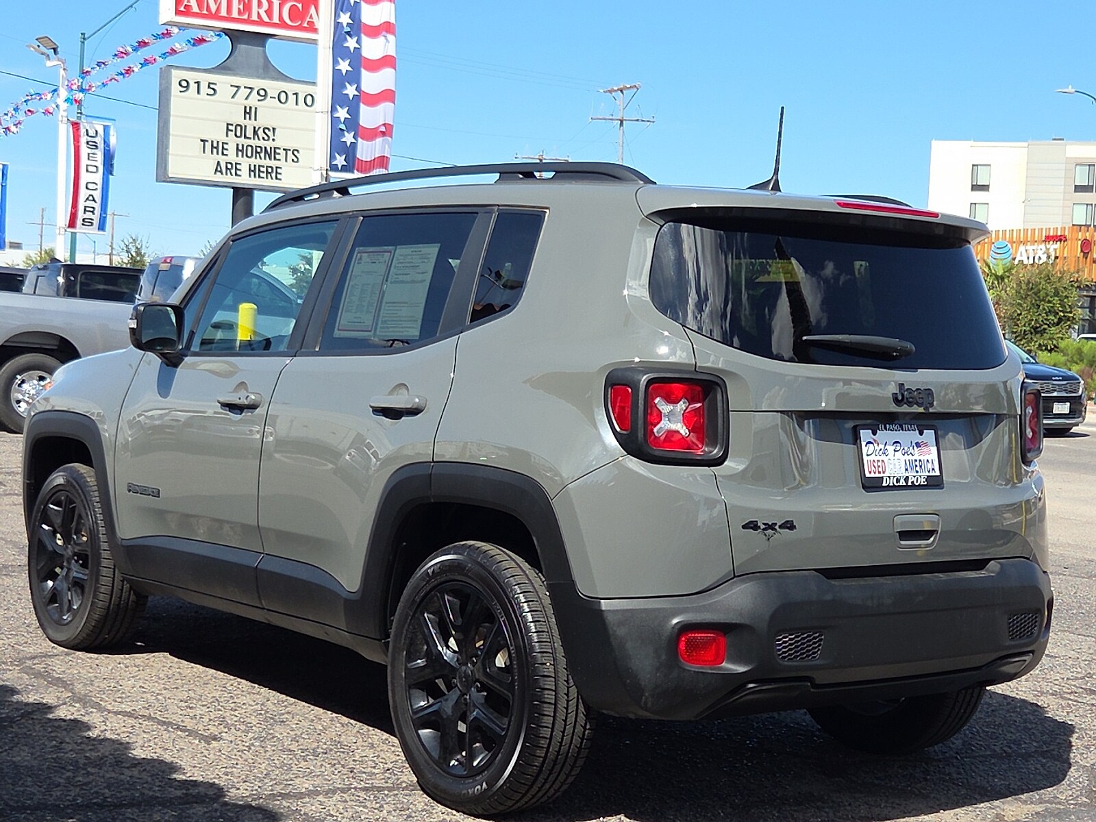 2022 Jeep Renegade Altitude photo 2