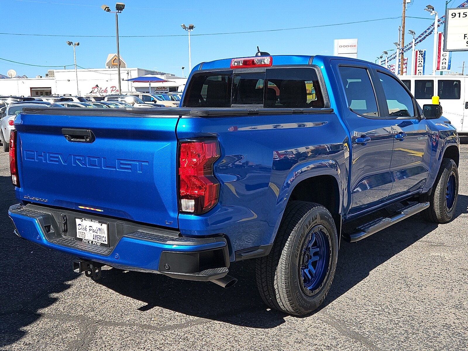 2023 Chevrolet Colorado LT photo 4