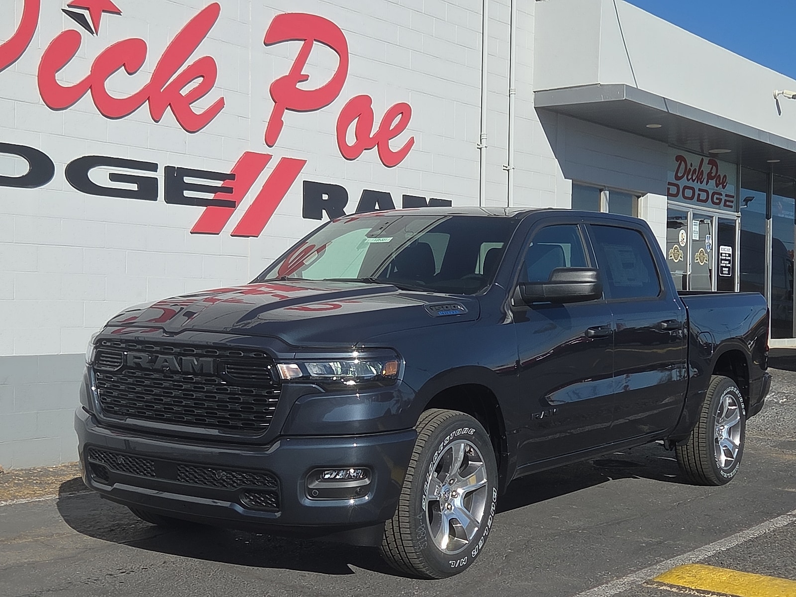 2025 RAM Ram 1500 Pickup Tradesman's photo