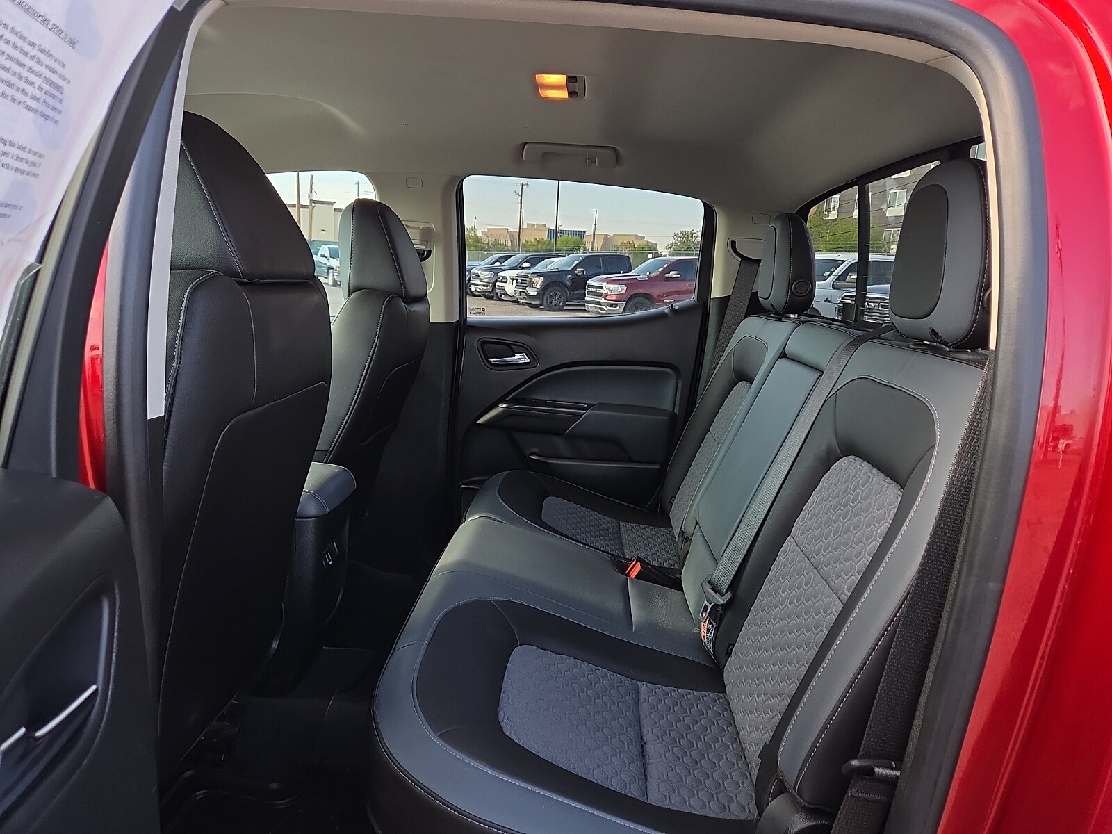 2021 Chevrolet Colorado Z71 - Photo 11