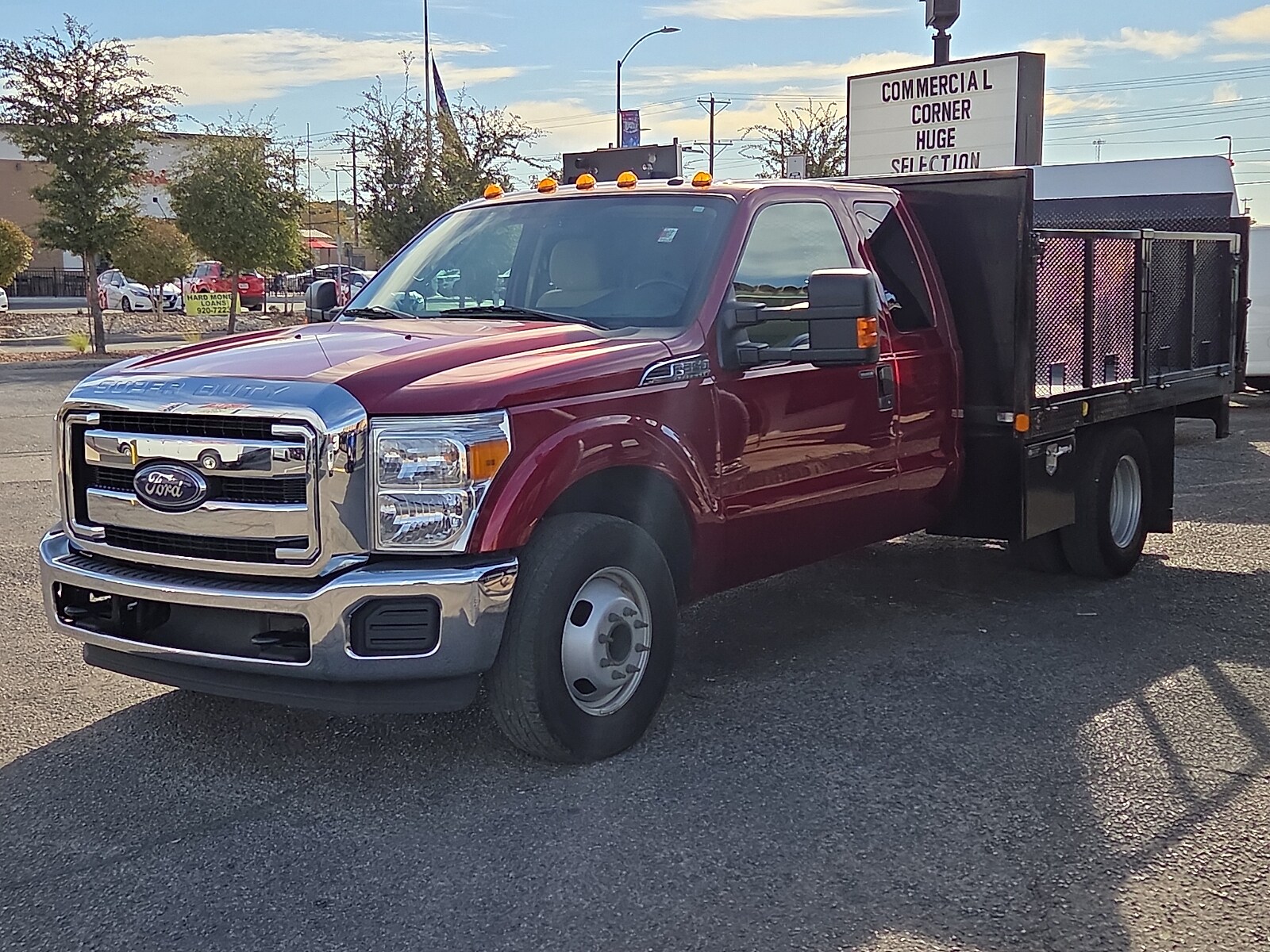 2016 Ford F-350 XLT photo 2