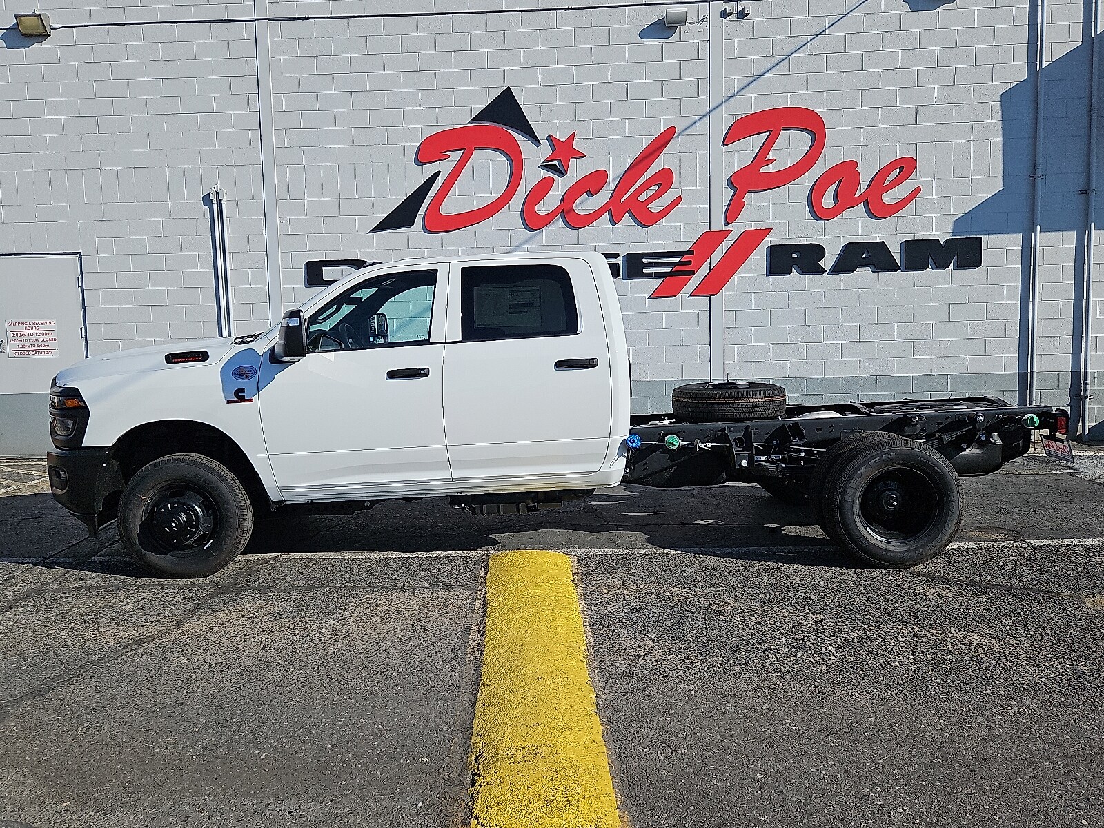 2026 Ram 3500 Tradesman photo 2