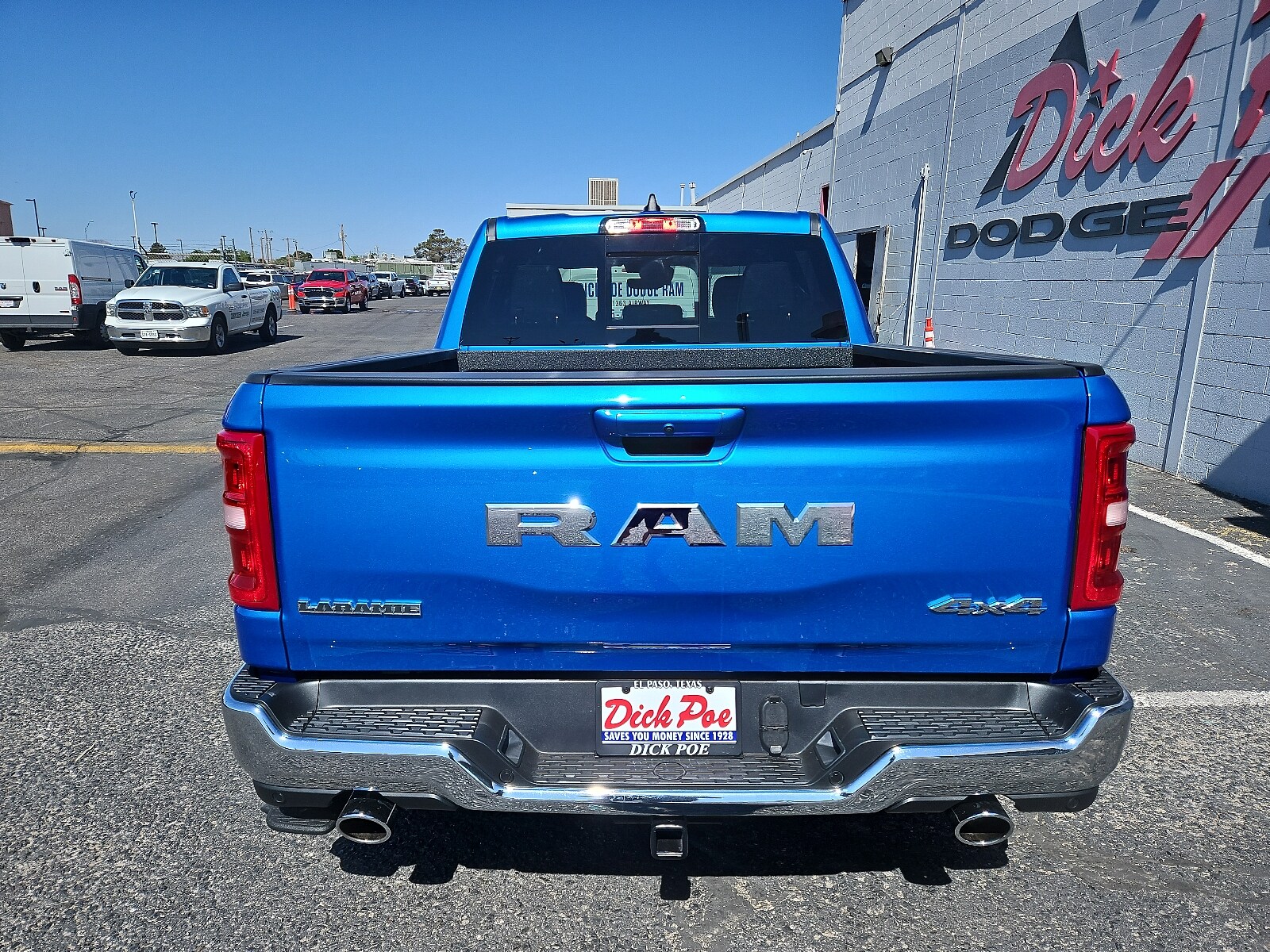 2025 Ram 1500 Laramie photo 3