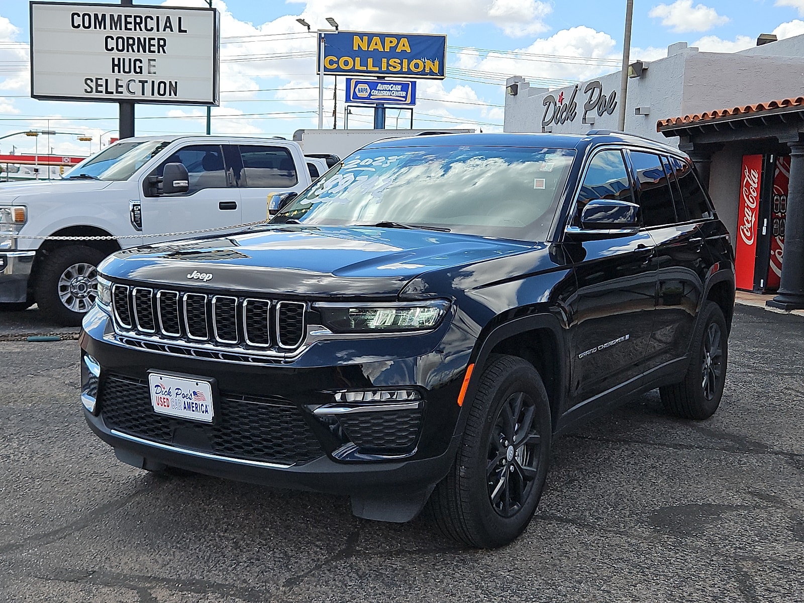 Used 2023 Jeep Grand Cherokee Limited with VIN 1C4RJGBG2P8902152 for sale in El Paso, TX