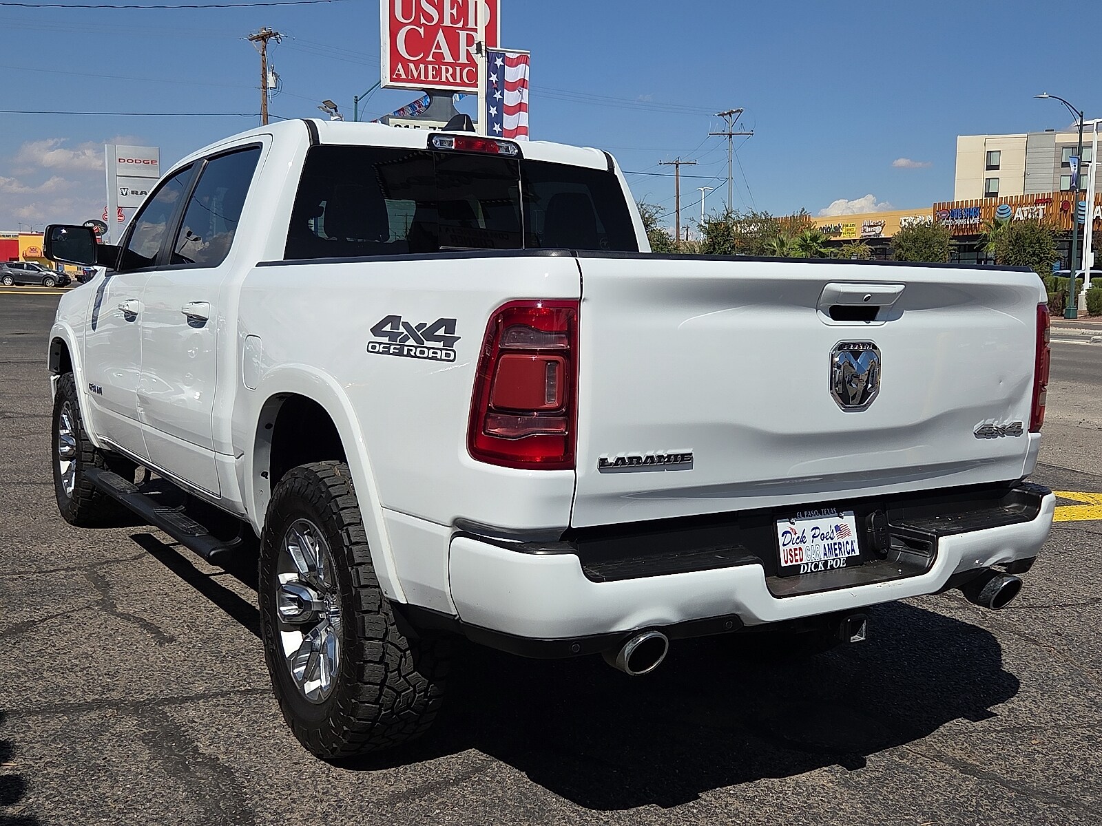 2022 Ram 1500 Laramie photo 2