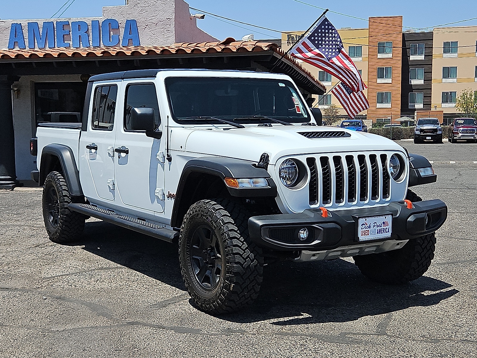2023 Jeep Gladiator Mojave's photo