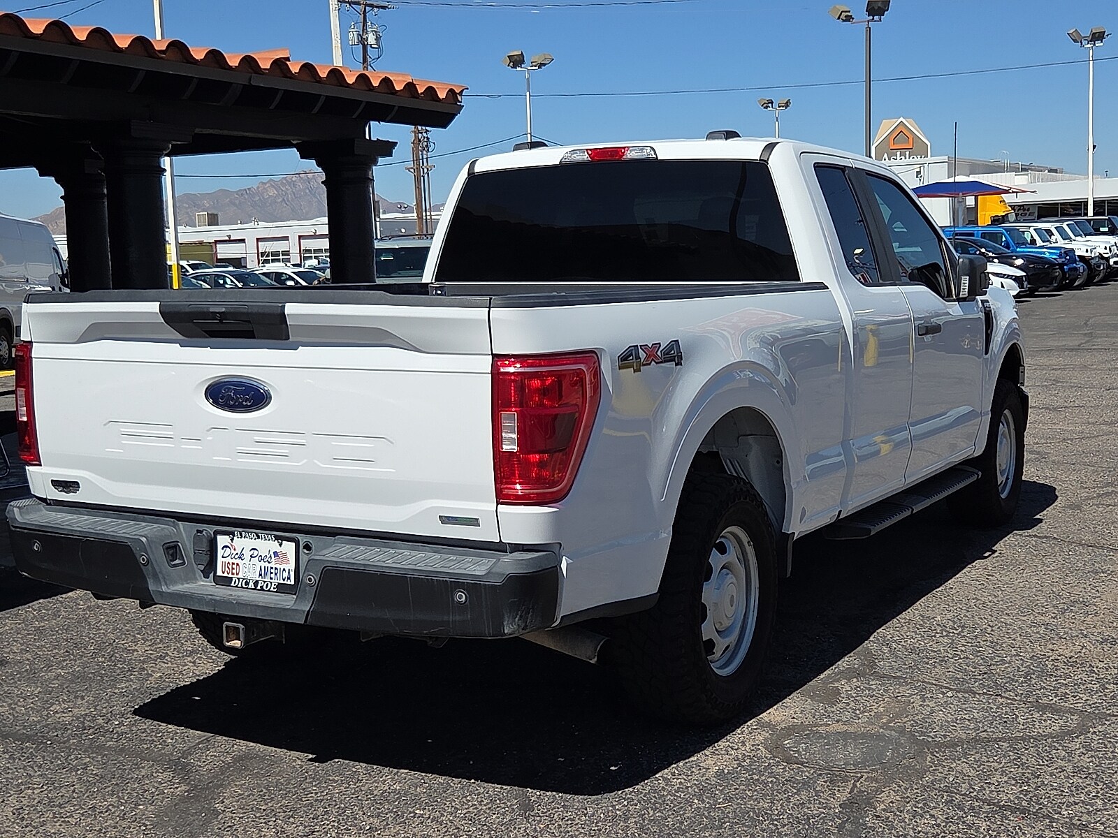 2022 Ford F-150 XL photo 2