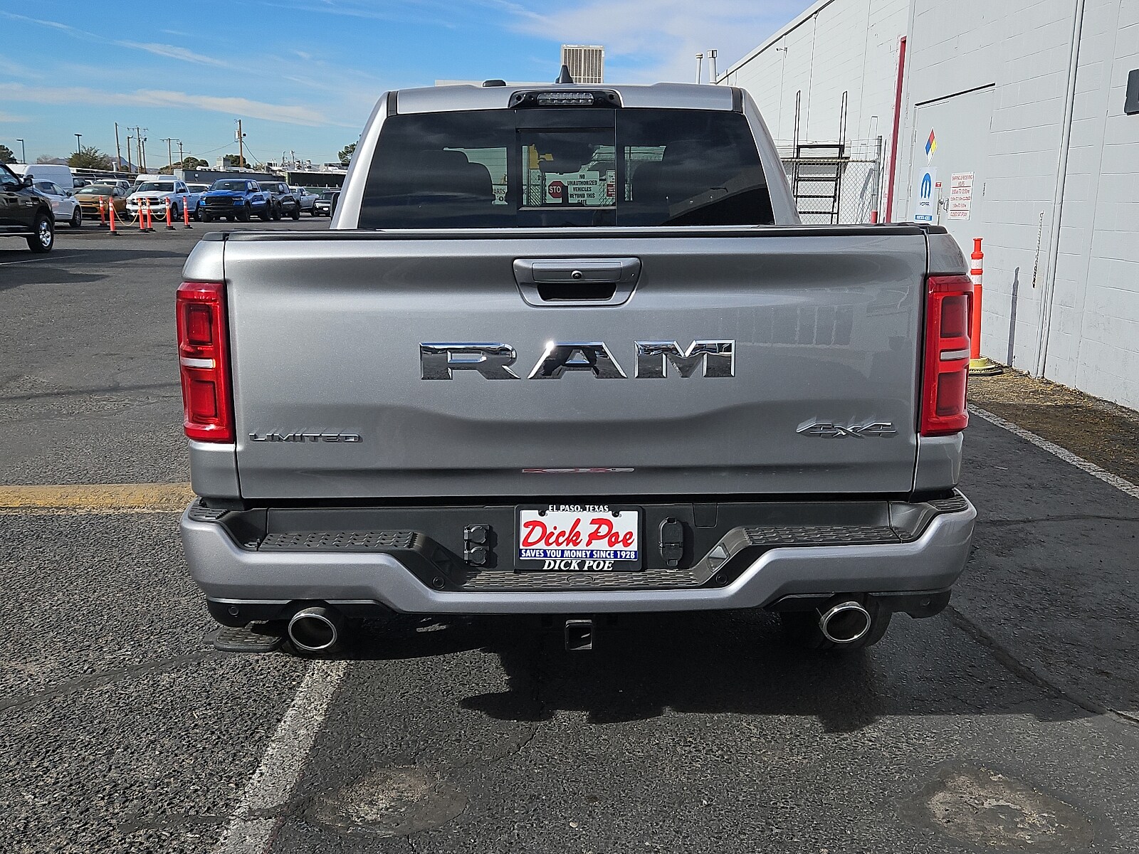2025 Ram 1500 Limited photo 3