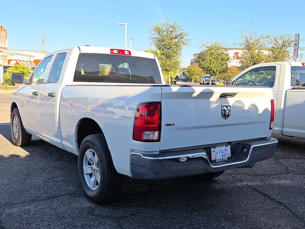 2024 Ram 1500 Classic SLT photo 3