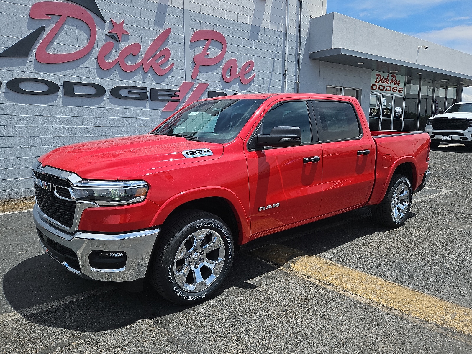 2025 Ram 1500 Lone Star Crew Cab 4x4 57 Box