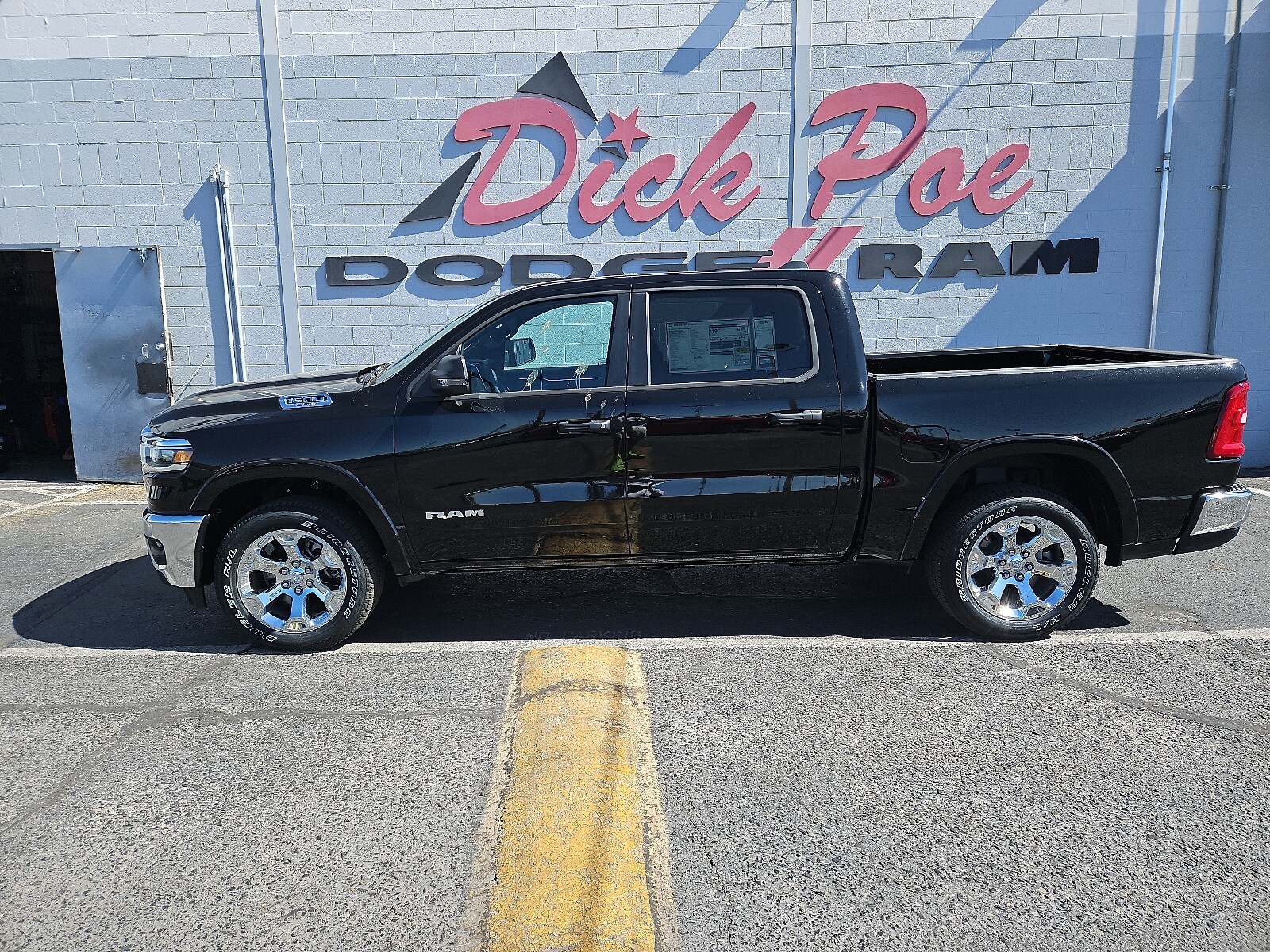 2025 Ram 1500 Lone Star photo 2