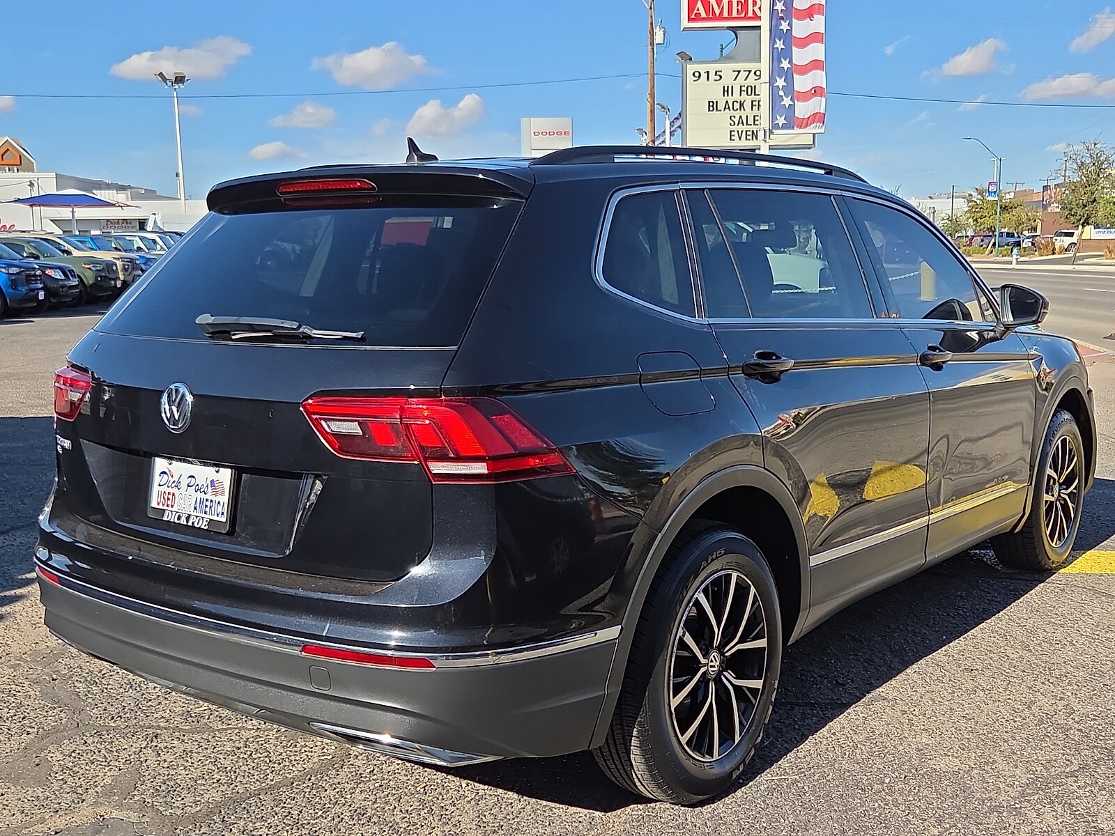 2021 Volkswagen Tiguan SE photo 4