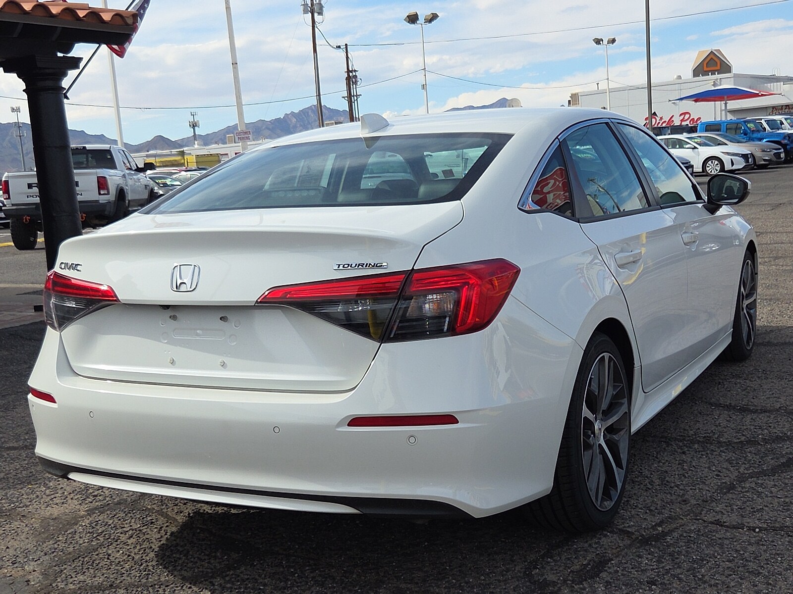 2023 Honda Civic Touring photo 2