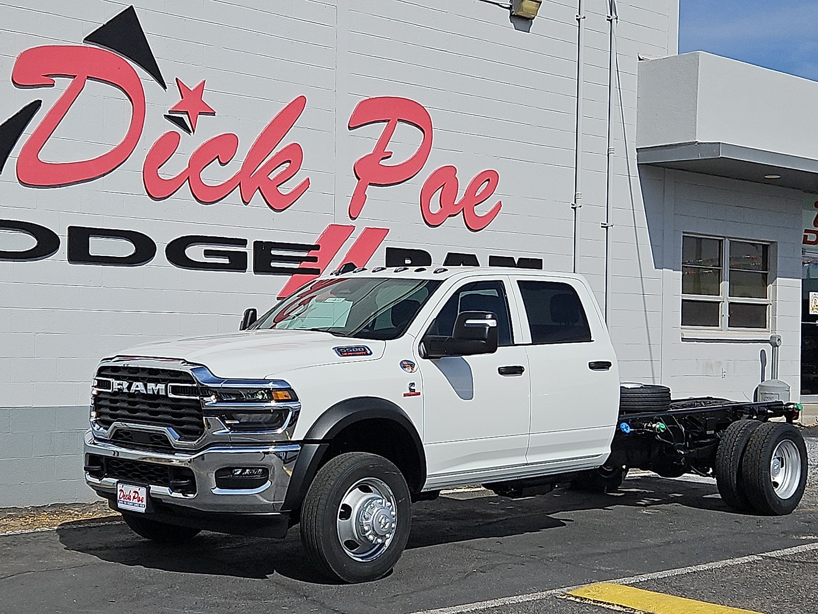 2026 RAM 5500 Big Horn 4X4 Crew Cab DRW 197" WB's photo