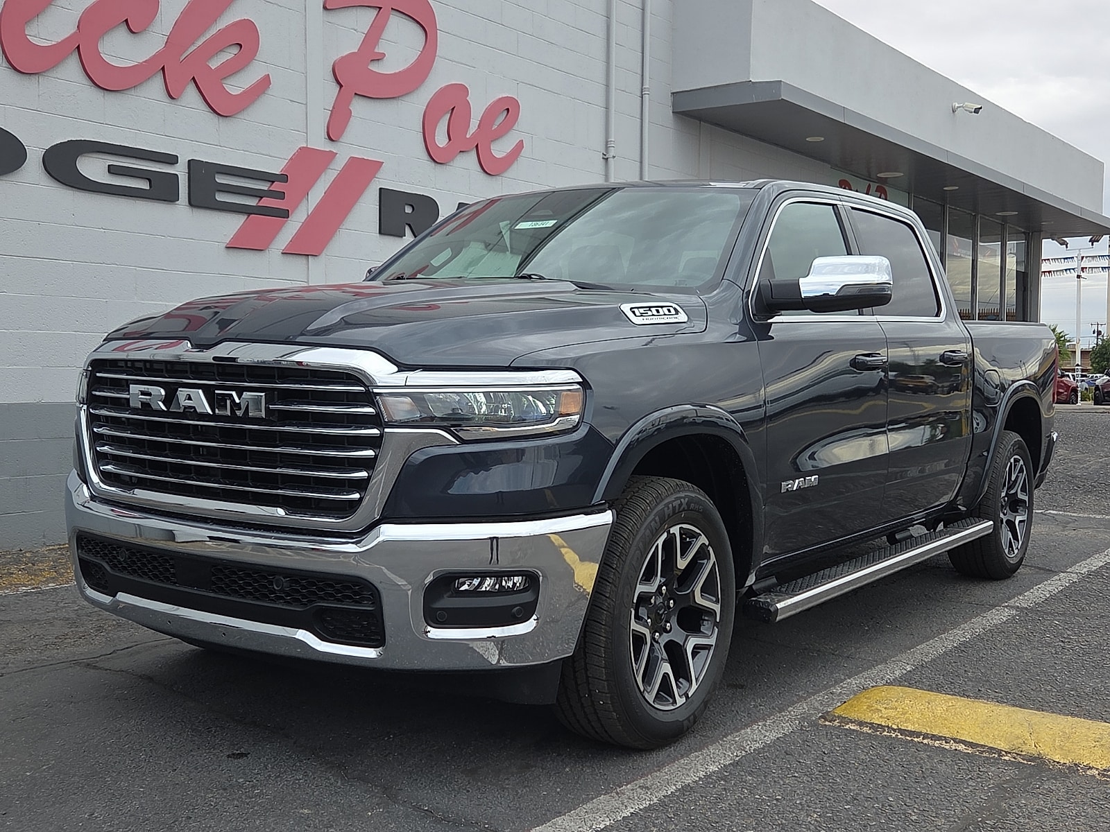 2026 RAM 1500 Laramie 4x4 Crew Cab 5'7's photo