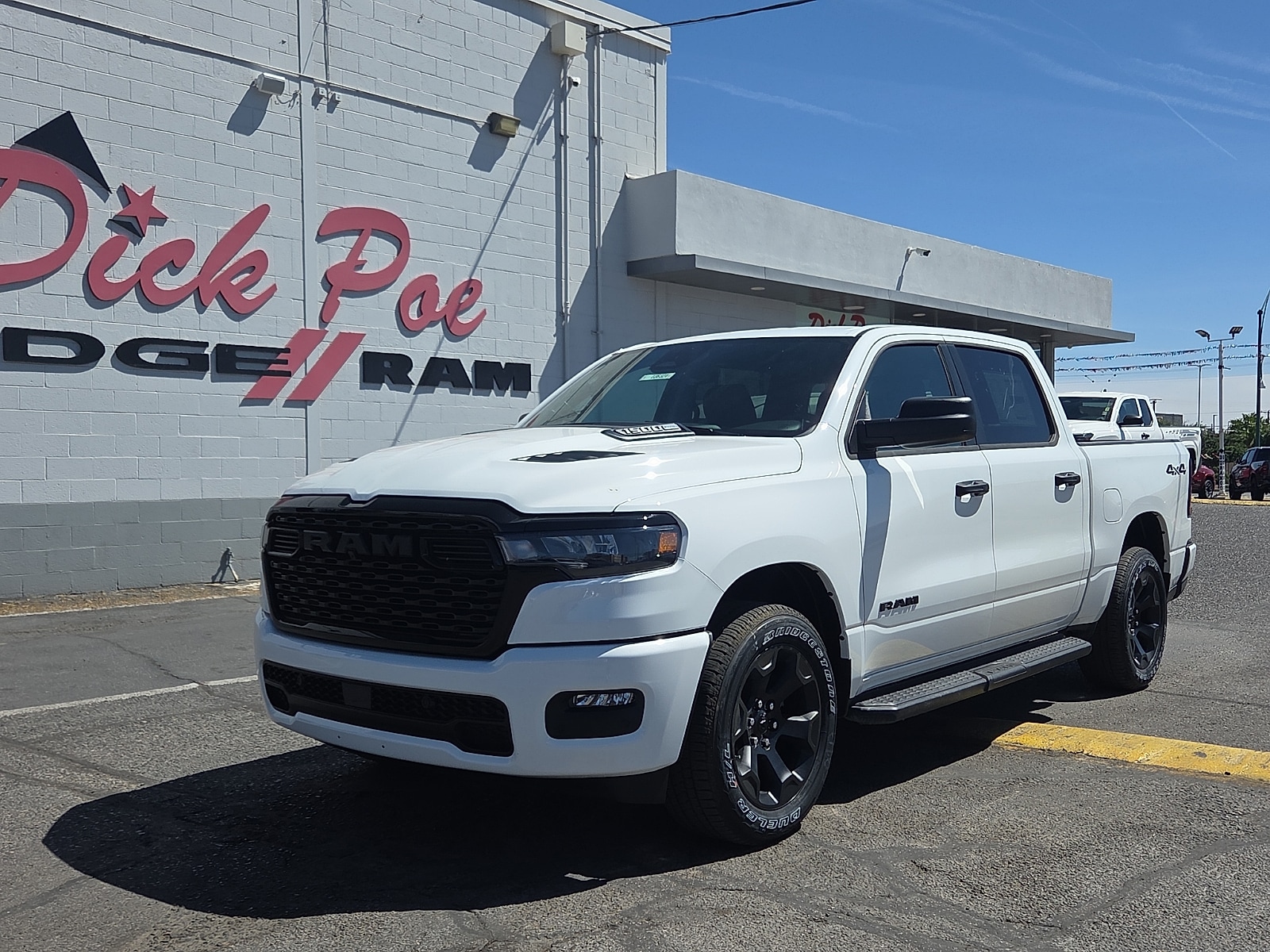 2026 RAM 1500 Express 4x4 Crew Cab 5'7's photo