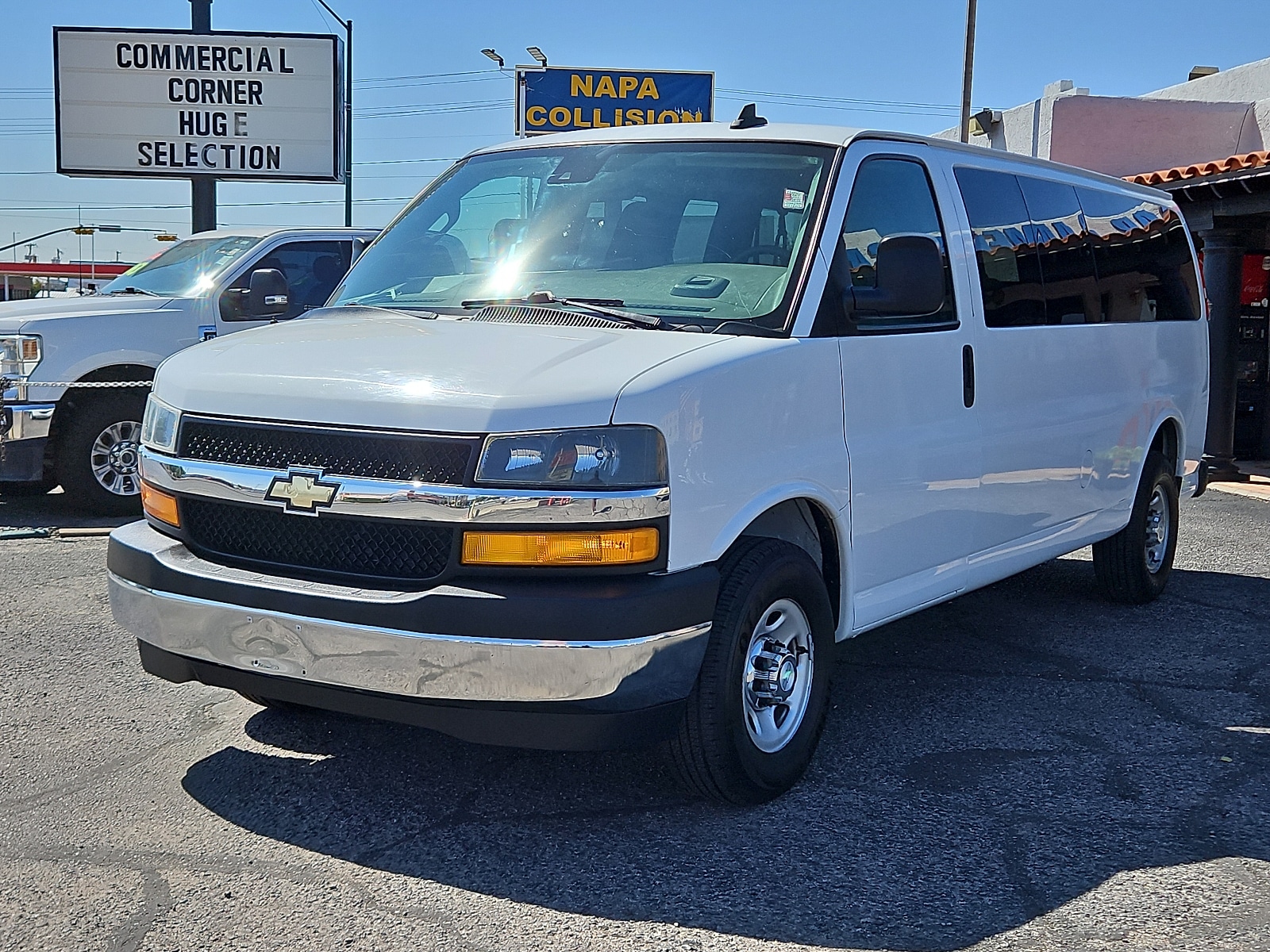 Used 2019 Chevrolet Express Passenger LT with VIN 1GAZGPFG2K1233206 for sale in El Paso, TX