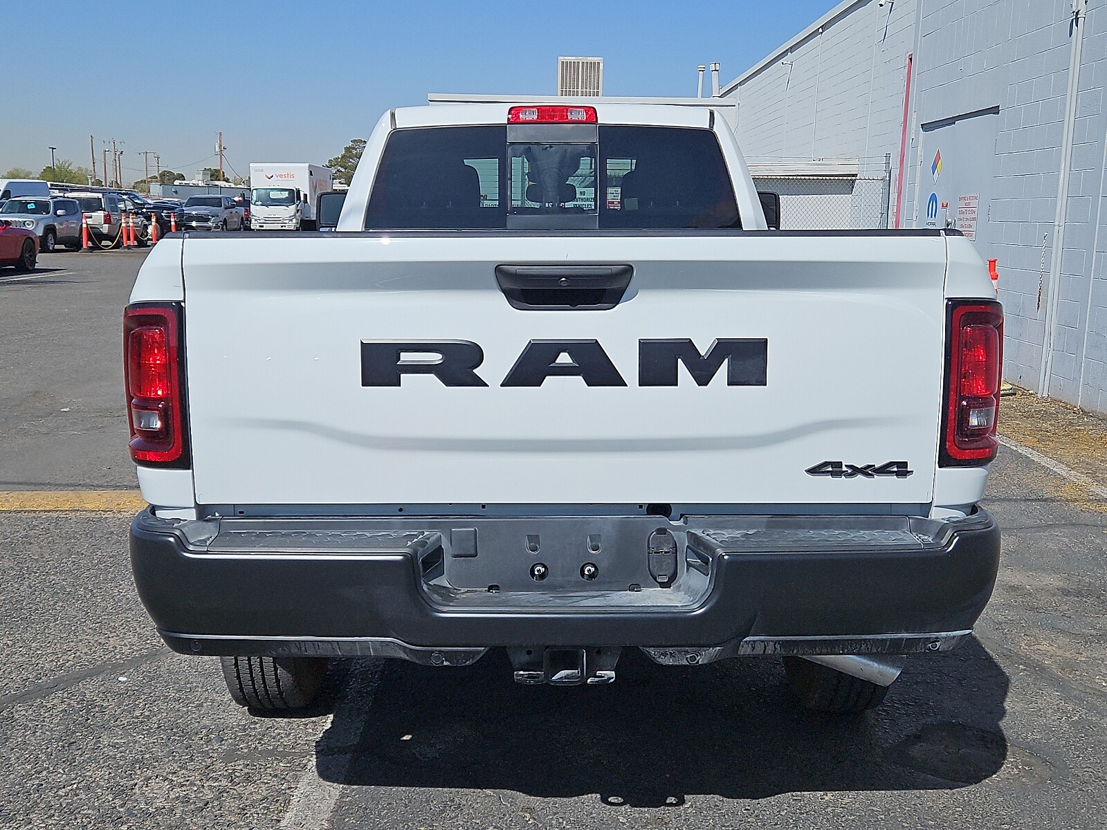 2025 Ram 2500 Tradesman photo 3
