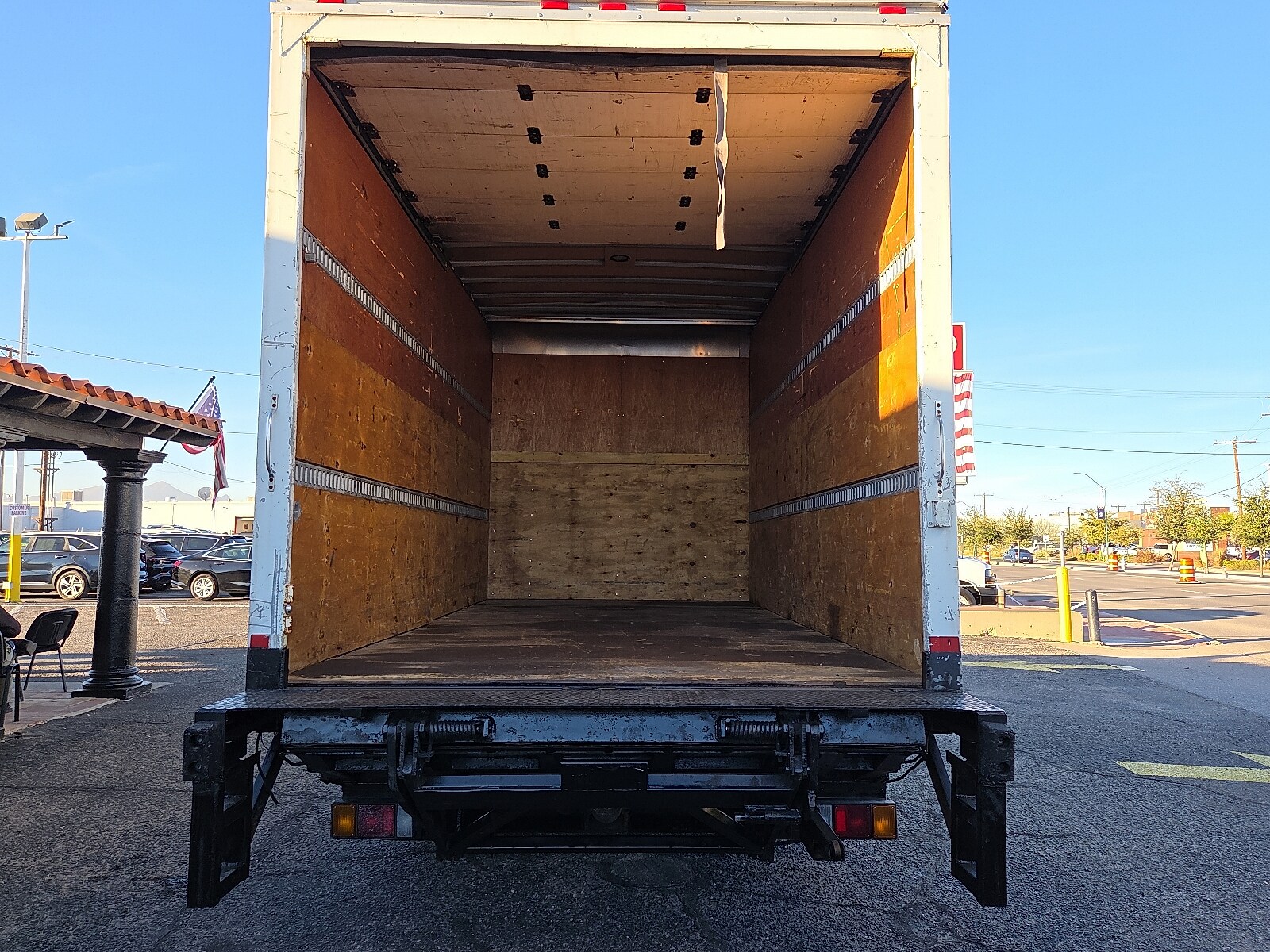 2015 Isuzu NPR photo 4