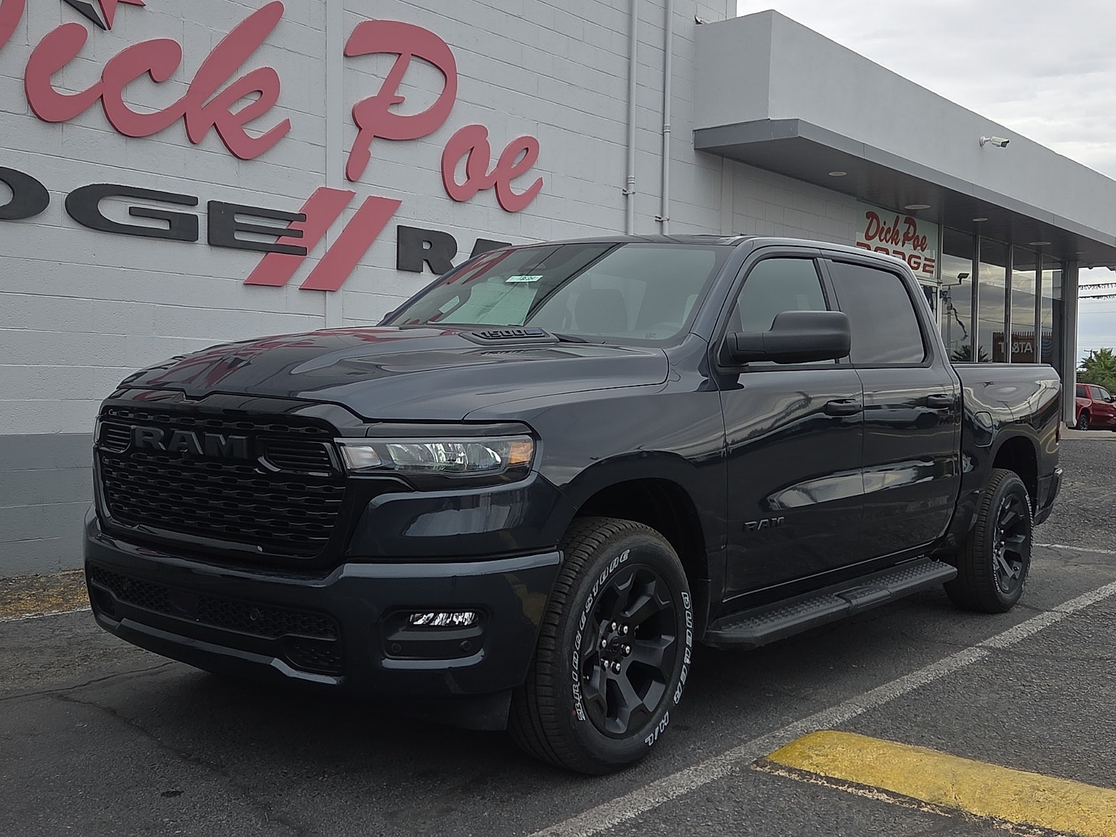 2026 RAM 1500 Express 4x4 Crew Cab 5'7's photo