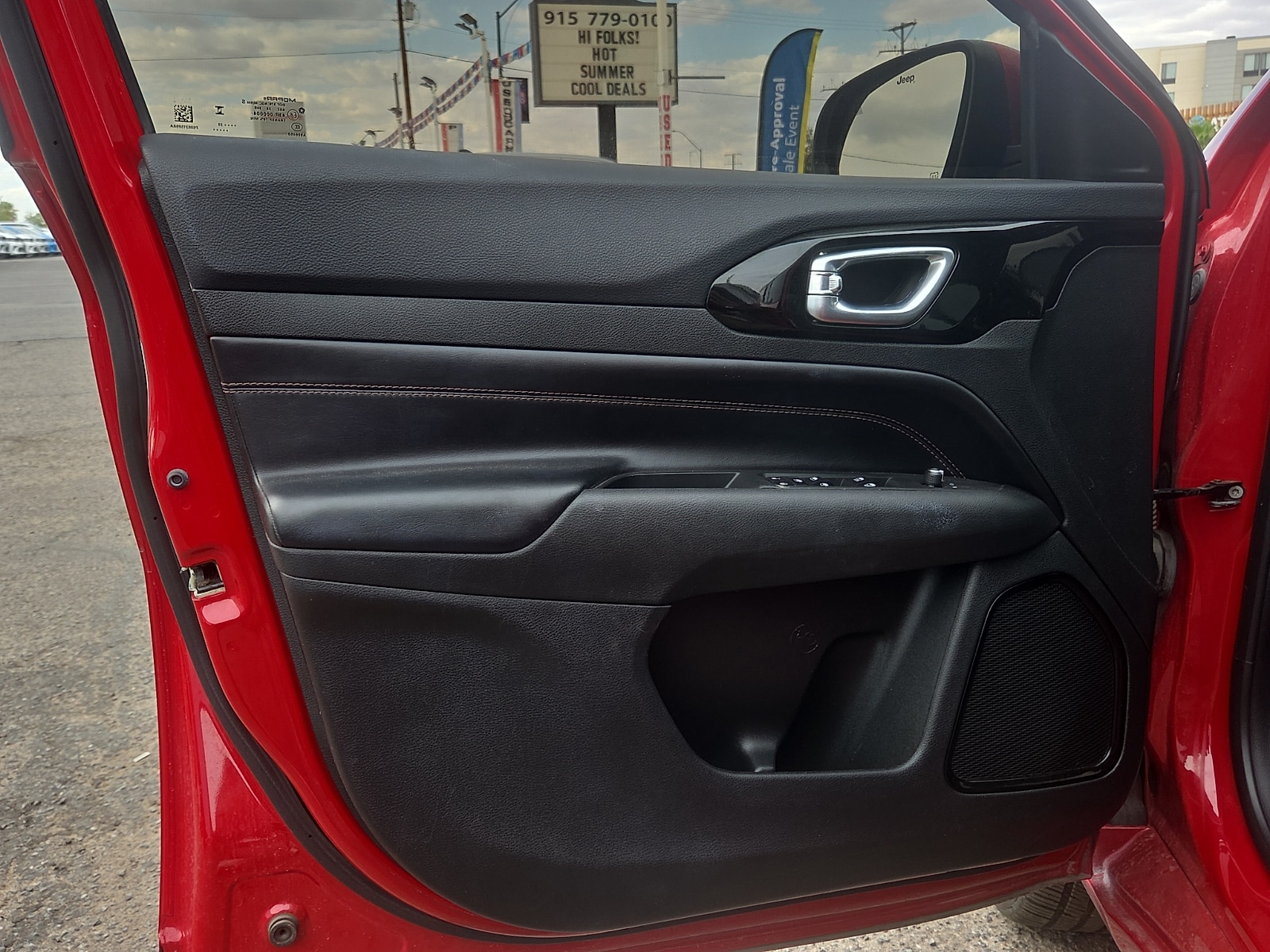 2023 Jeep Compass (RED) Edition - Photo 8