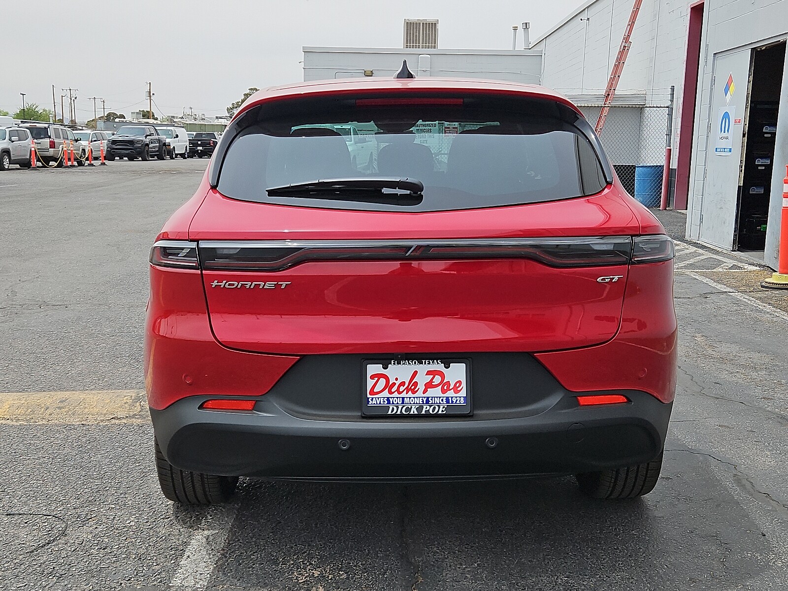2025 Dodge Hornet GT photo 3