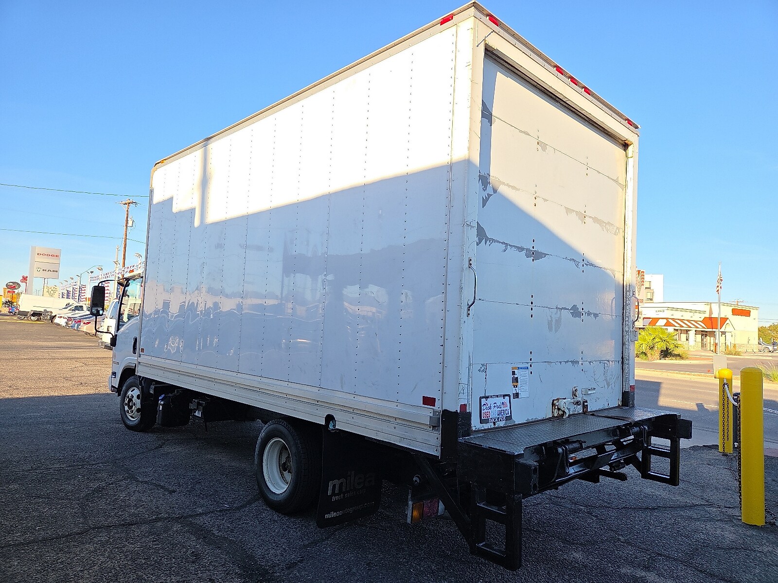 2015 Isuzu NPR photo 3