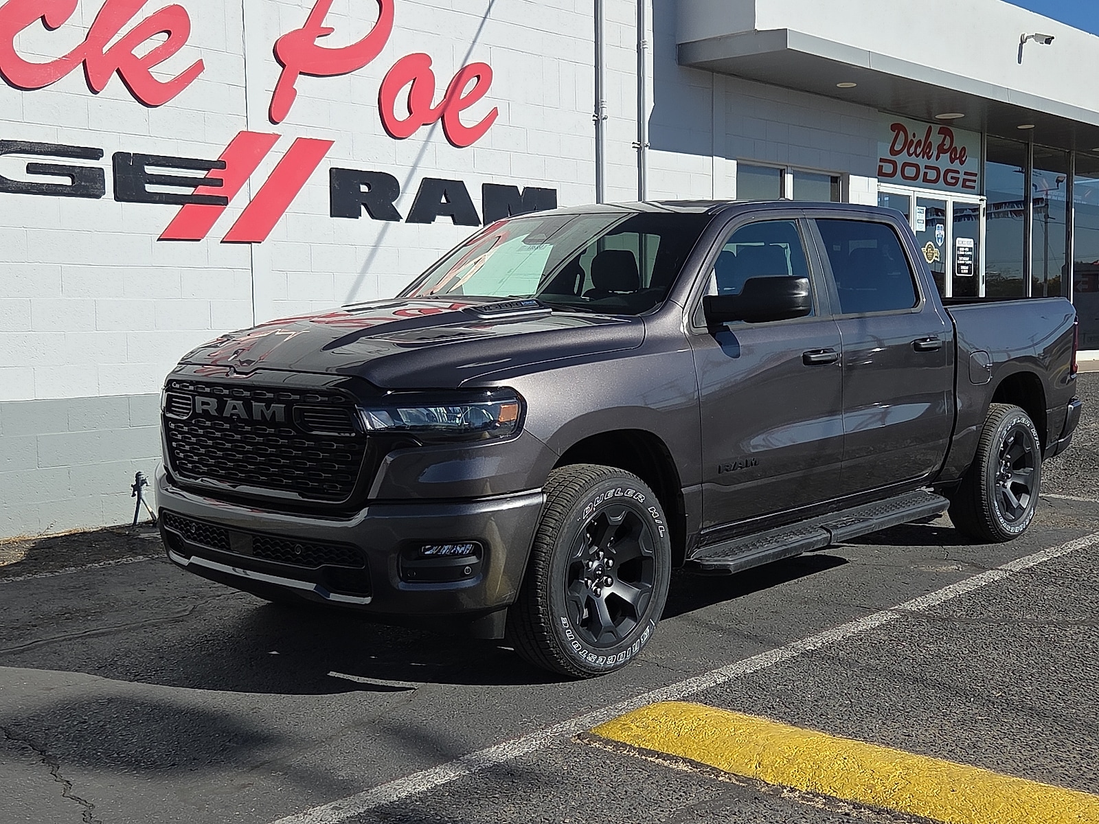 2025 RAM Ram 1500 Pickup Tradesman's photo