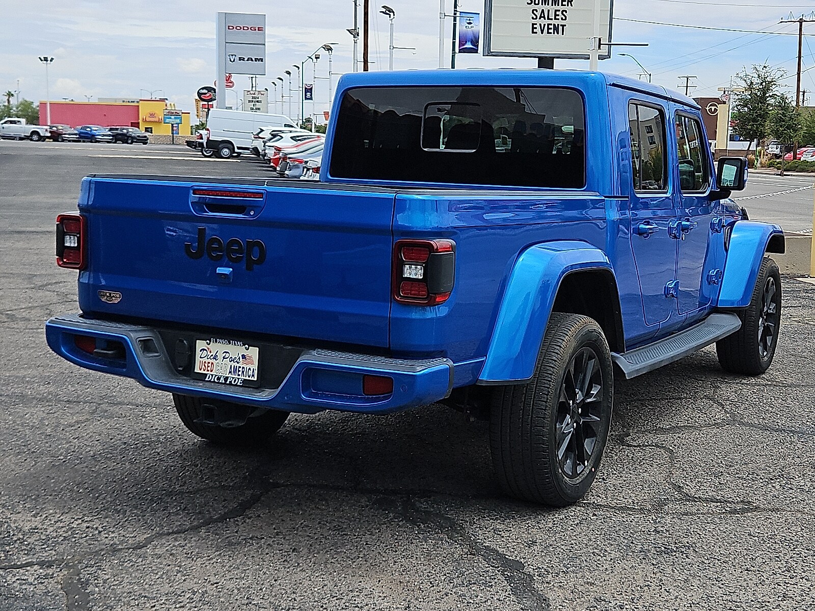 2023 Jeep Gladiator High Altitude photo 2