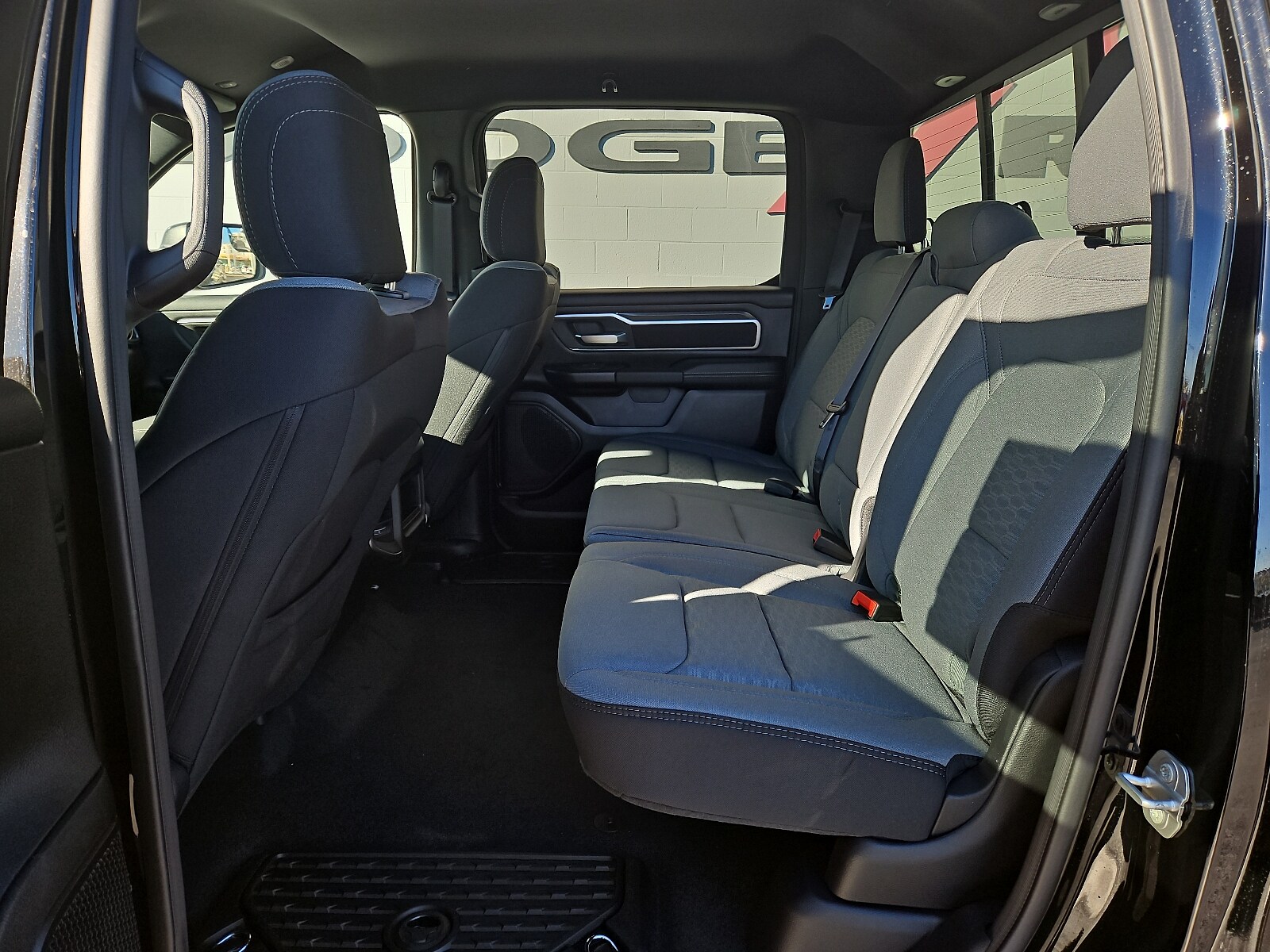 2025 Ram 1500 Lone Star photo 4