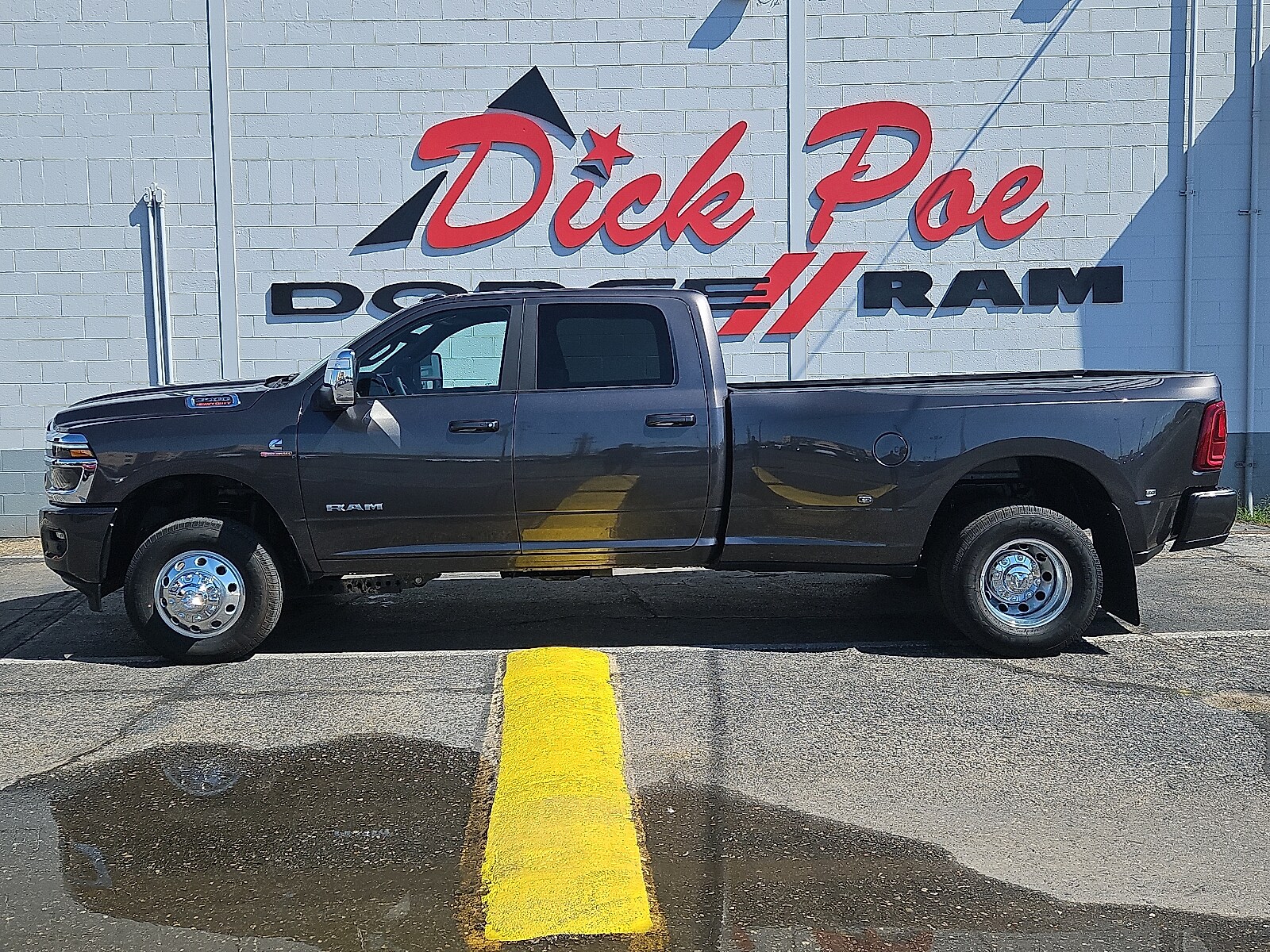 2026 Ram 3500 Laramie photo 2