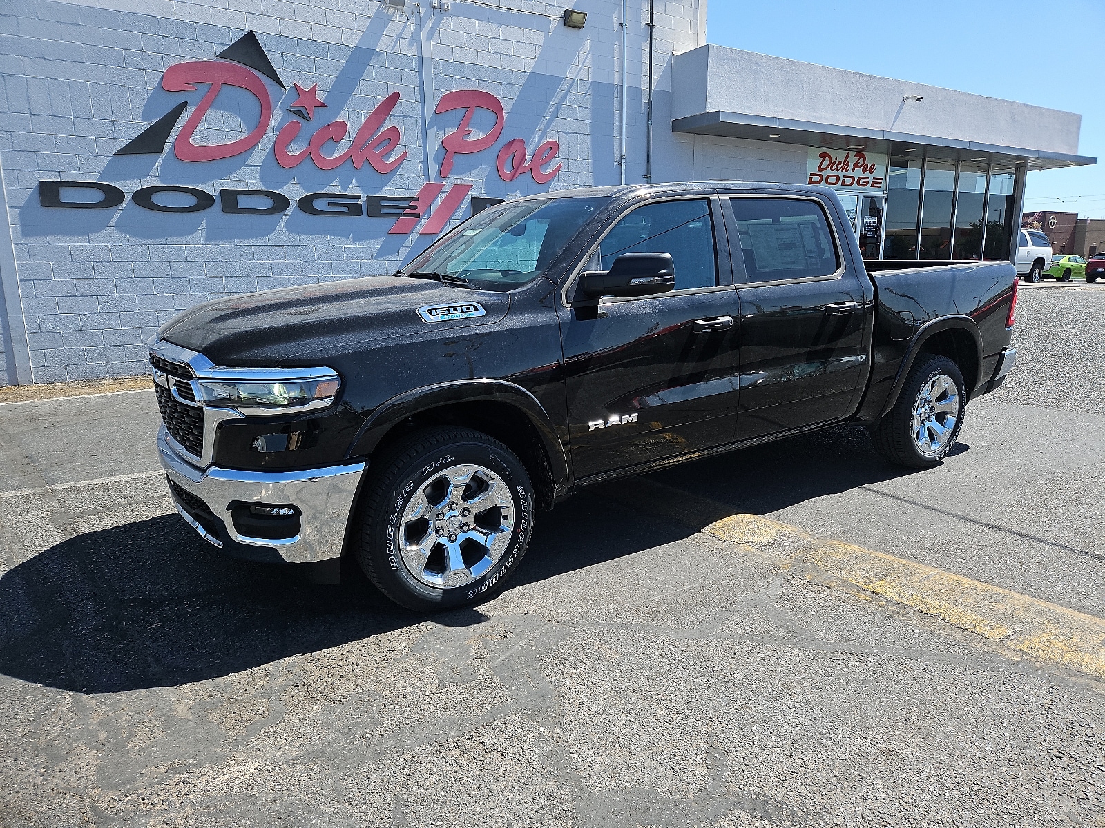 2025 Ram 1500 Lone Star Crew Cab 4x4 57 Box