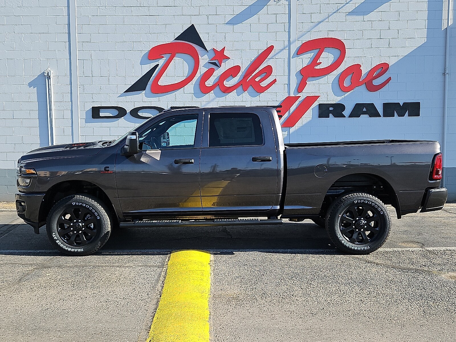 2026 Ram 2500 Tradesman photo 2