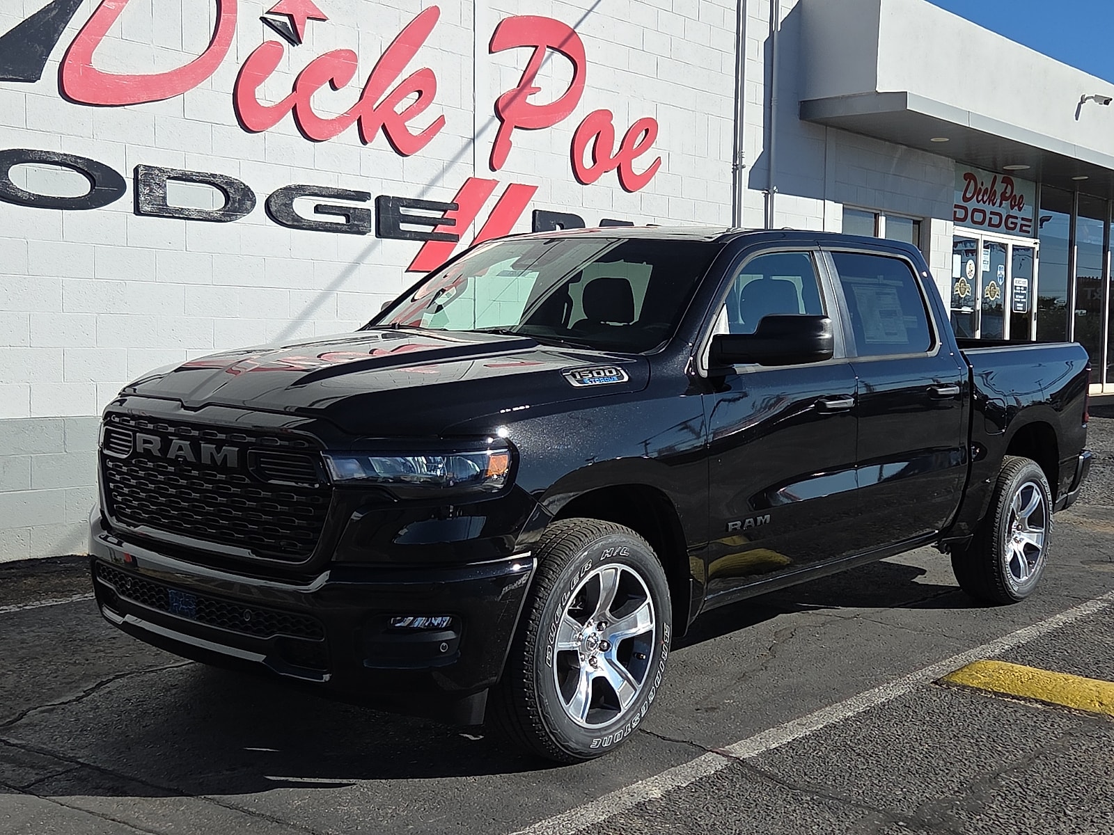 2025 RAM Ram 1500 Pickup Tradesman's photo