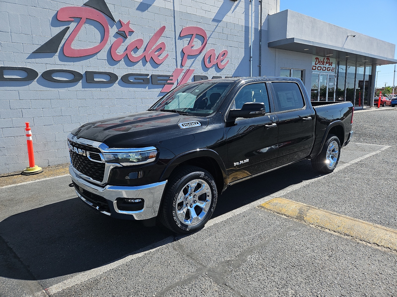 2025 Ram 1500 Lone Star Crew Cab 4x4 57 Box