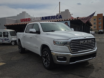 2025 Ram 1500 Laramie Crew Cab 4x4 57 Box 4X4 PICKUP